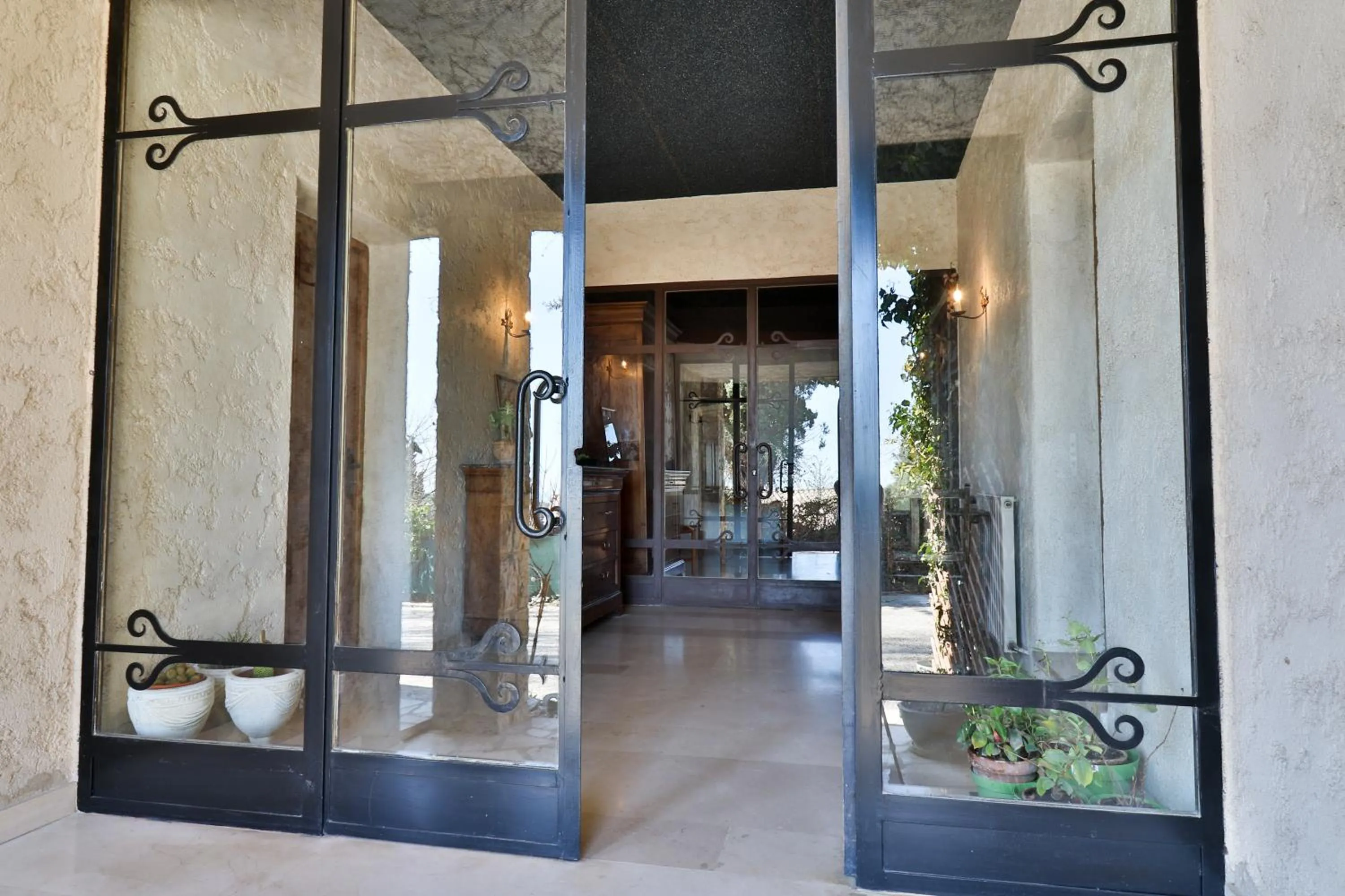 Facade/entrance in Le Mazet de Tourrettes