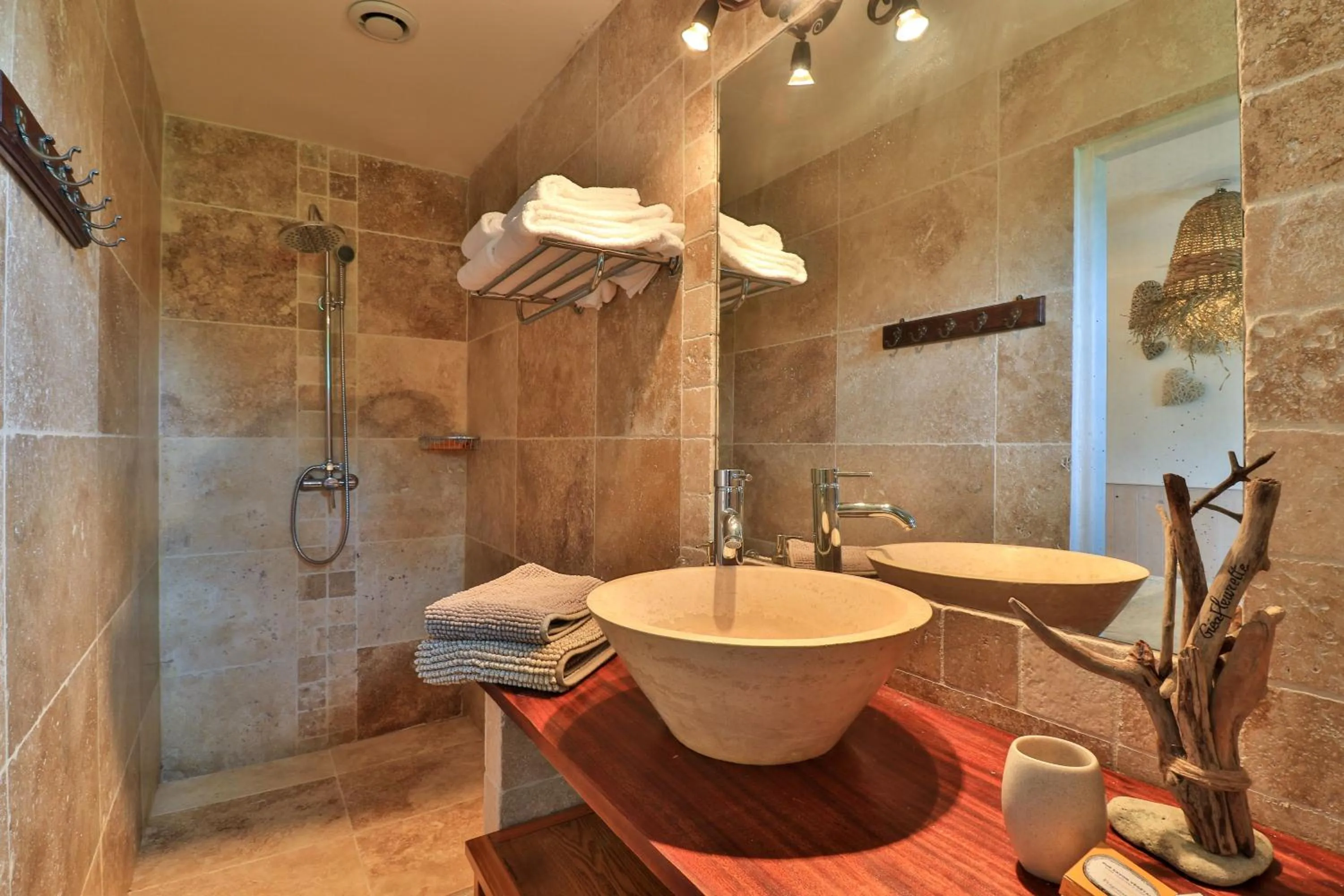 Bathroom in Le Mazet de Tourrettes