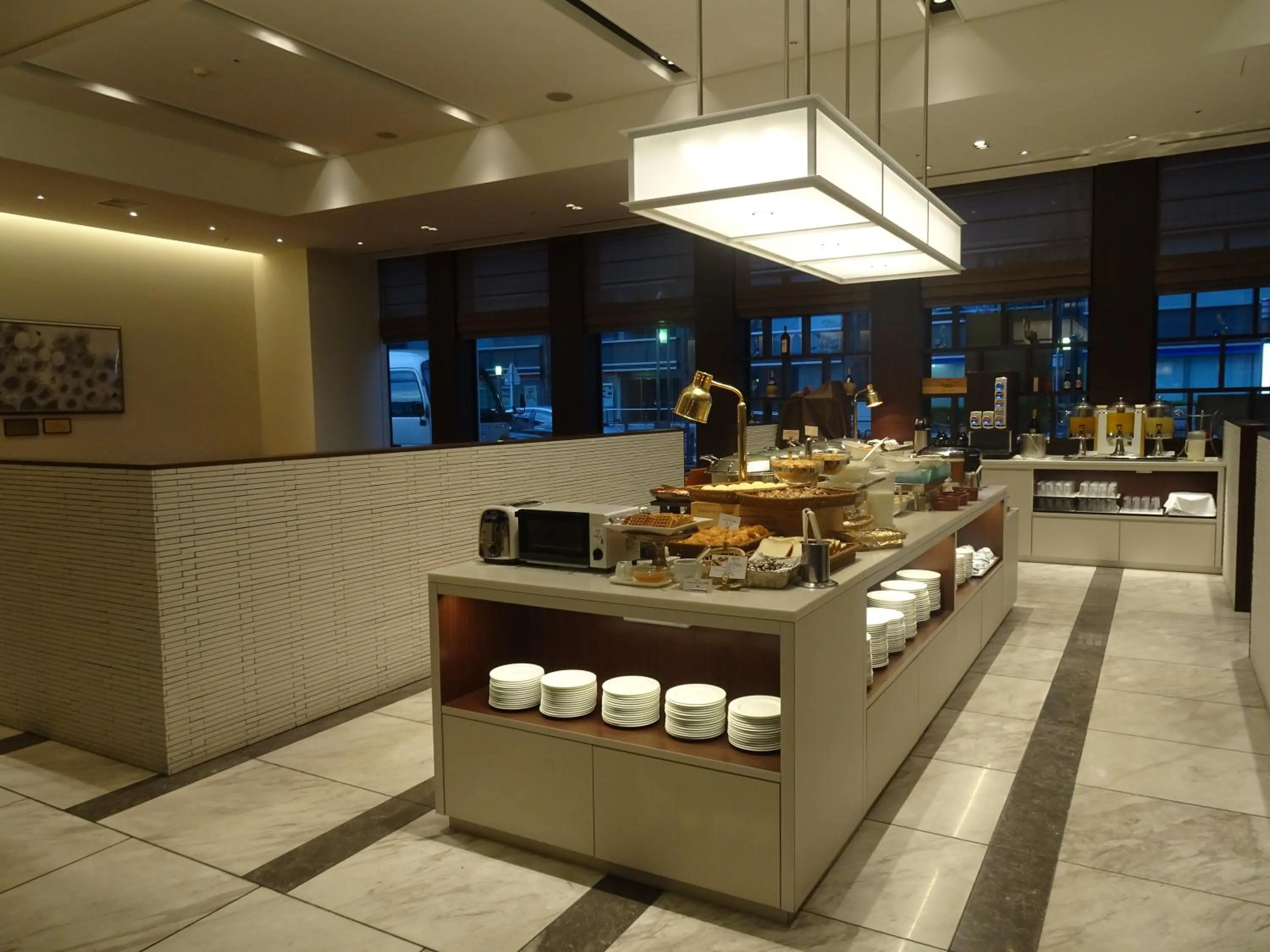 Restaurant/places to eat in Hotel Toyota Castle