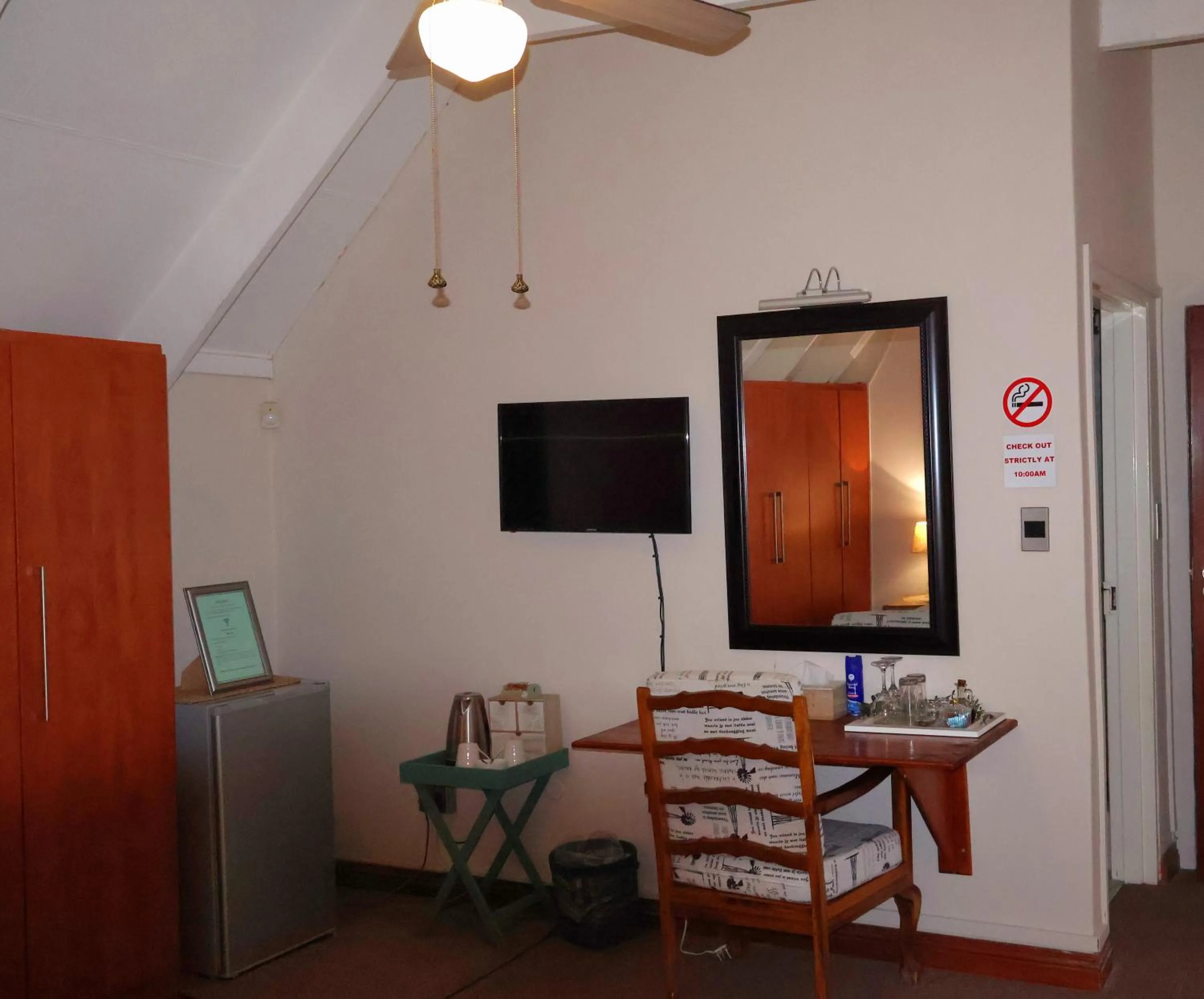 hair dresser in The Leopard Tree