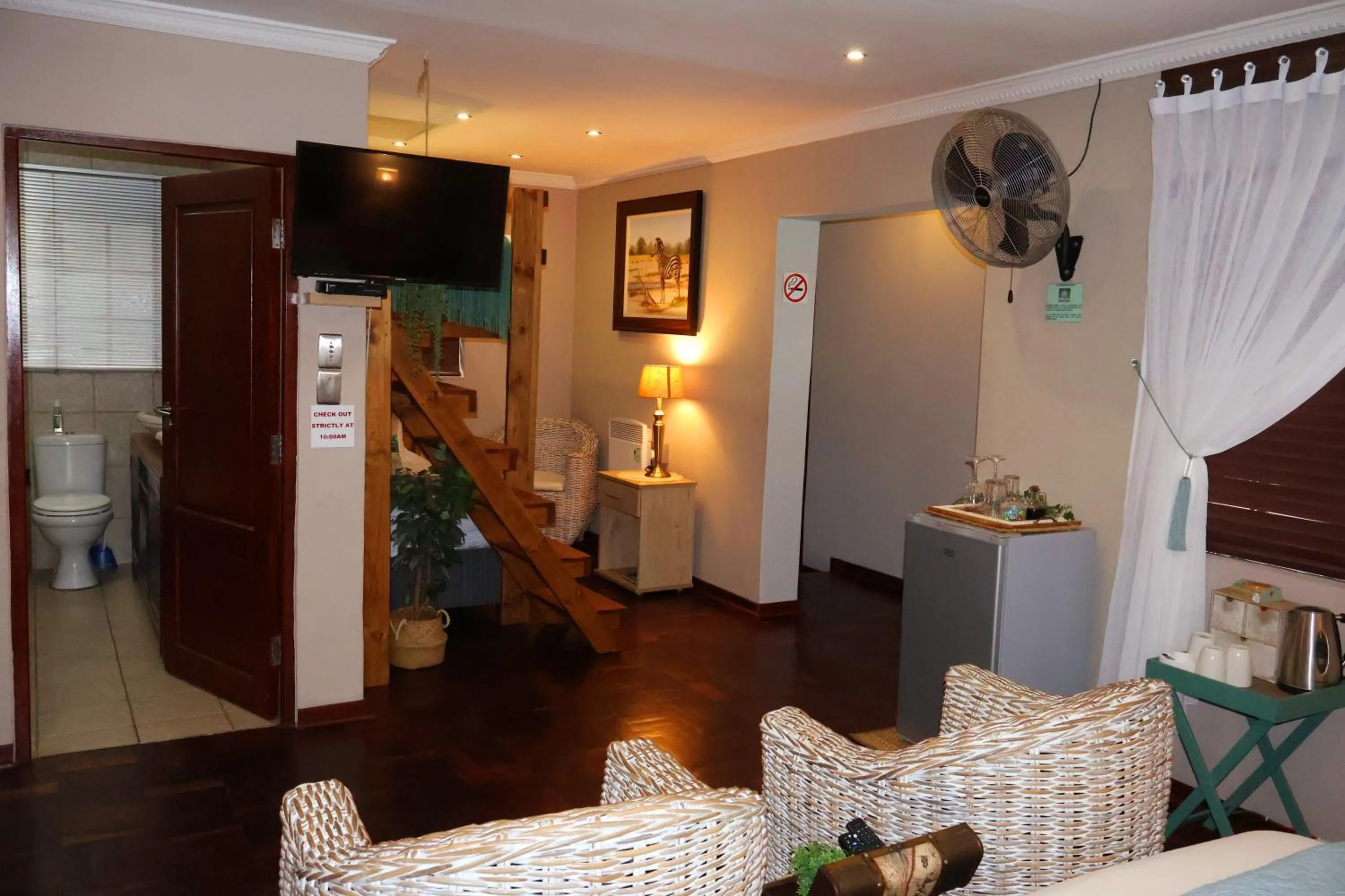 Bedroom in The Leopard Tree