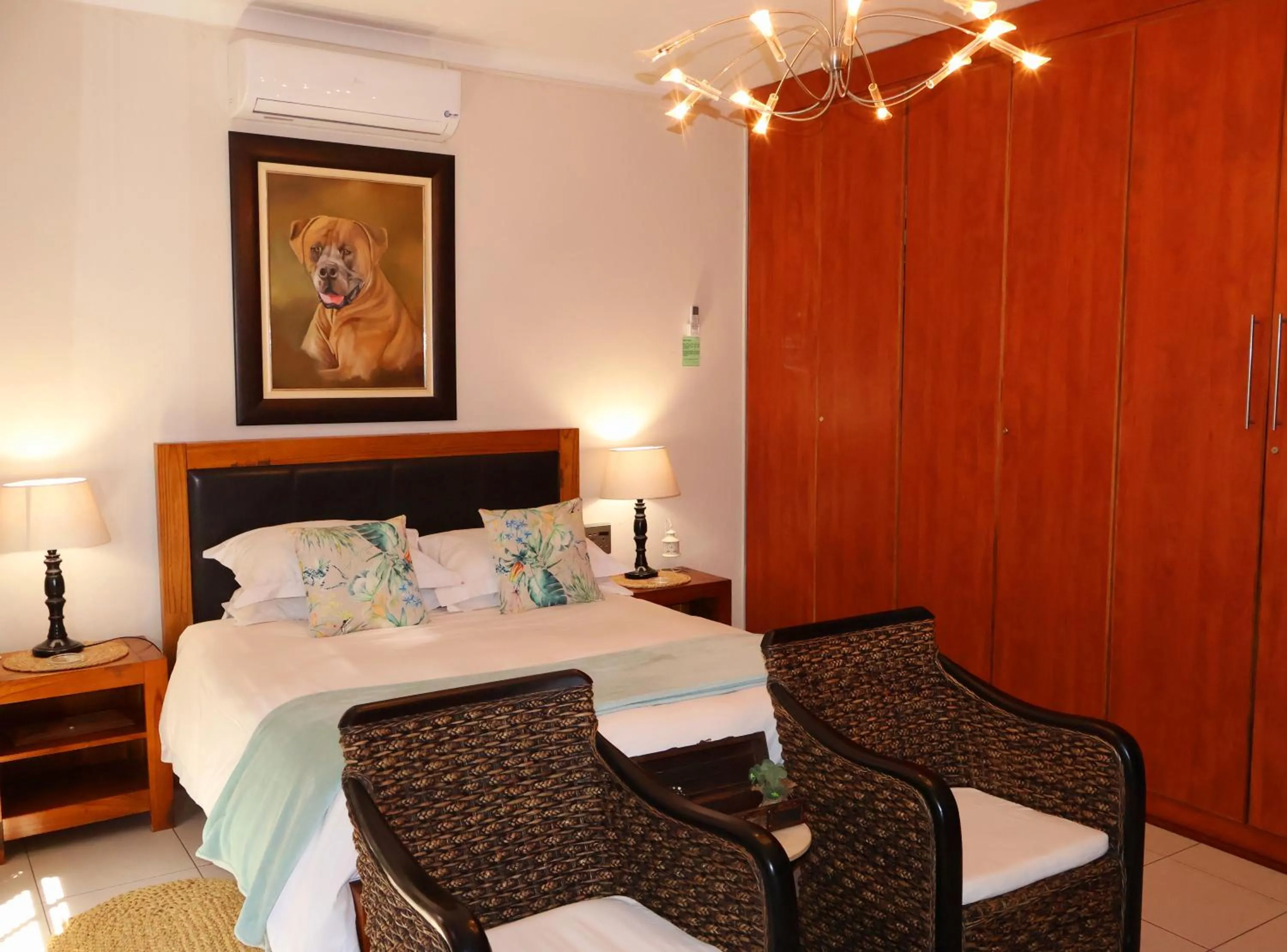 Bedroom, Bed in The Leopard Tree