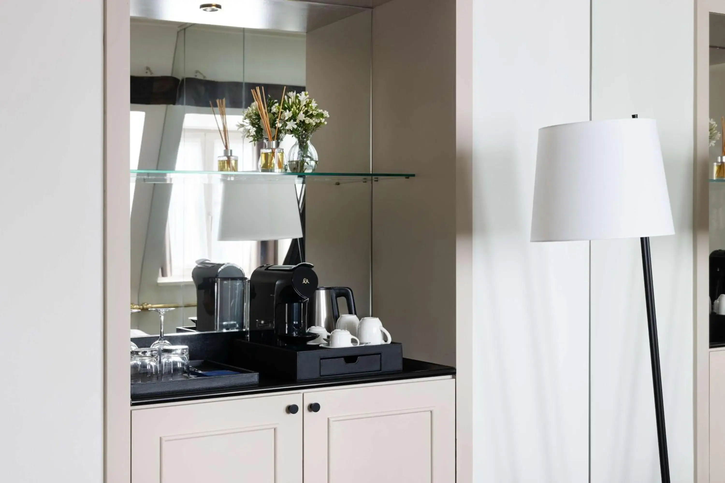 Photo of the whole room in NH Brussels Carrefour de L’Europe Photo of the whole room in NH Brussels Carrefour de L’Europe