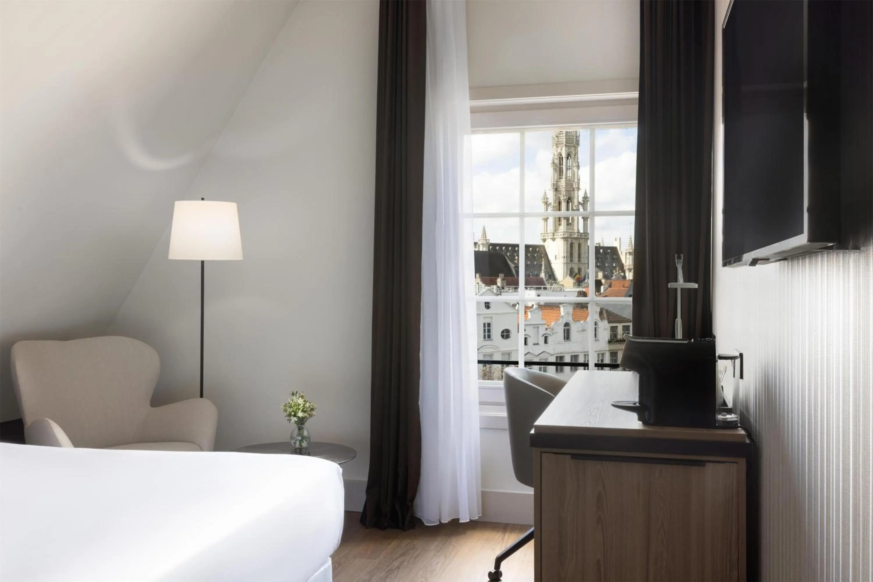 Bedroom, Bed in NH Brussels Carrefour de L’Europe