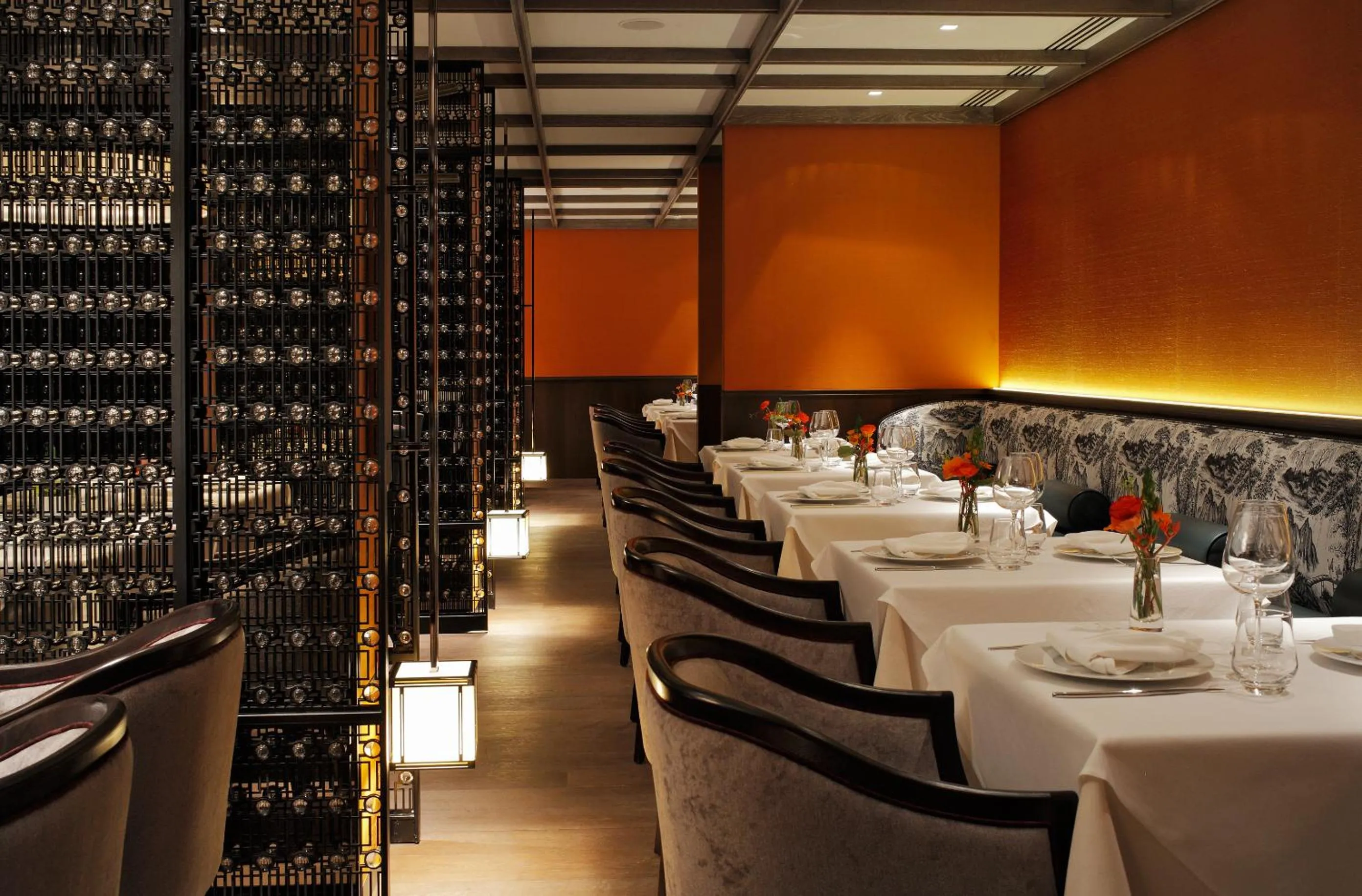 Restaurant/places to eat in Tangla Hotel Brussels