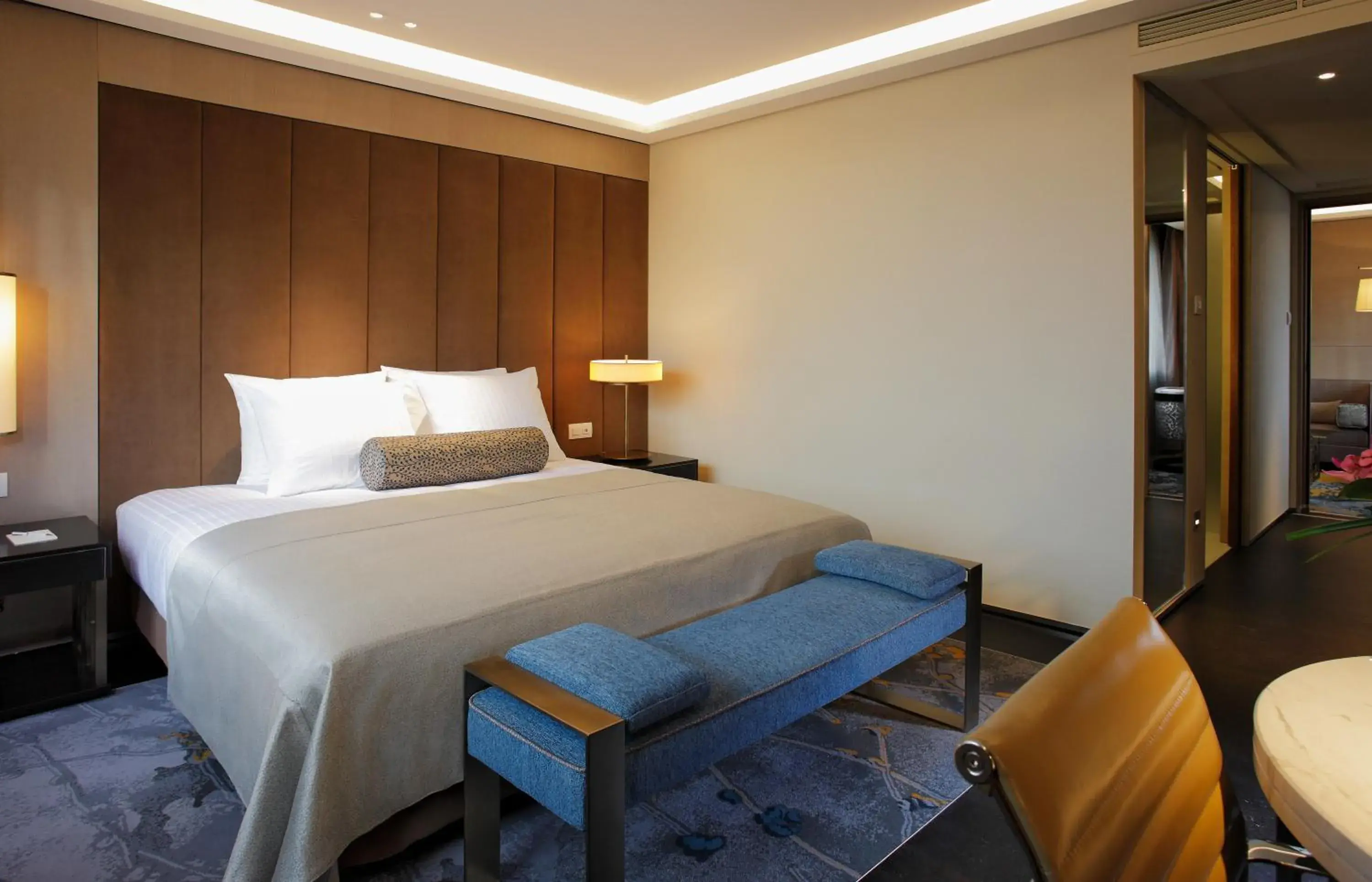 Bedroom, Bed in Tangla Hotel Brussels Bedroom, Bed in Tangla Hotel Brussels