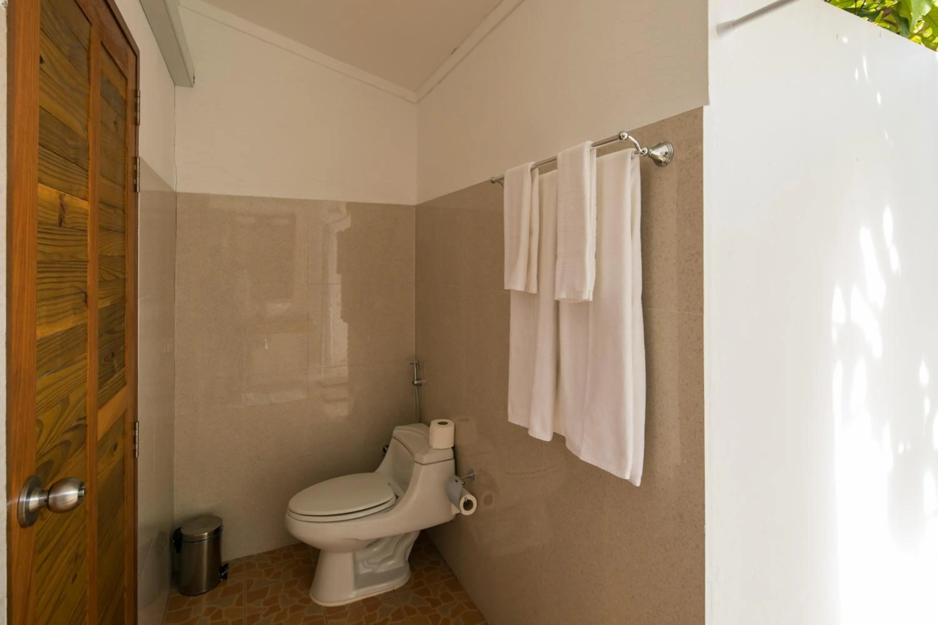 Toilet in Holiday Garden Rasdhoo