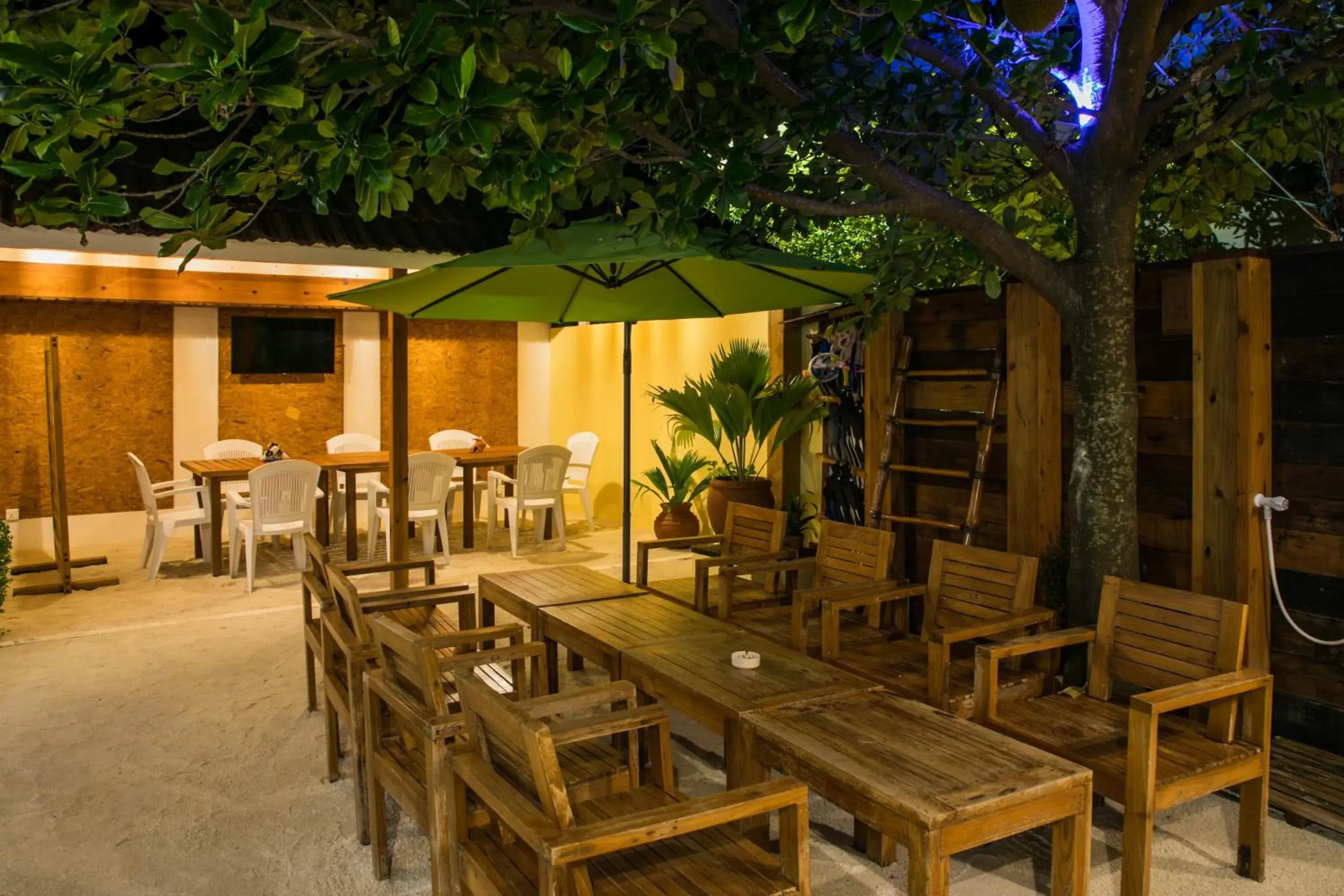 Restaurant/places to eat in Holiday Garden Rasdhoo Restaurant/places to eat in Holiday Garden Rasdhoo