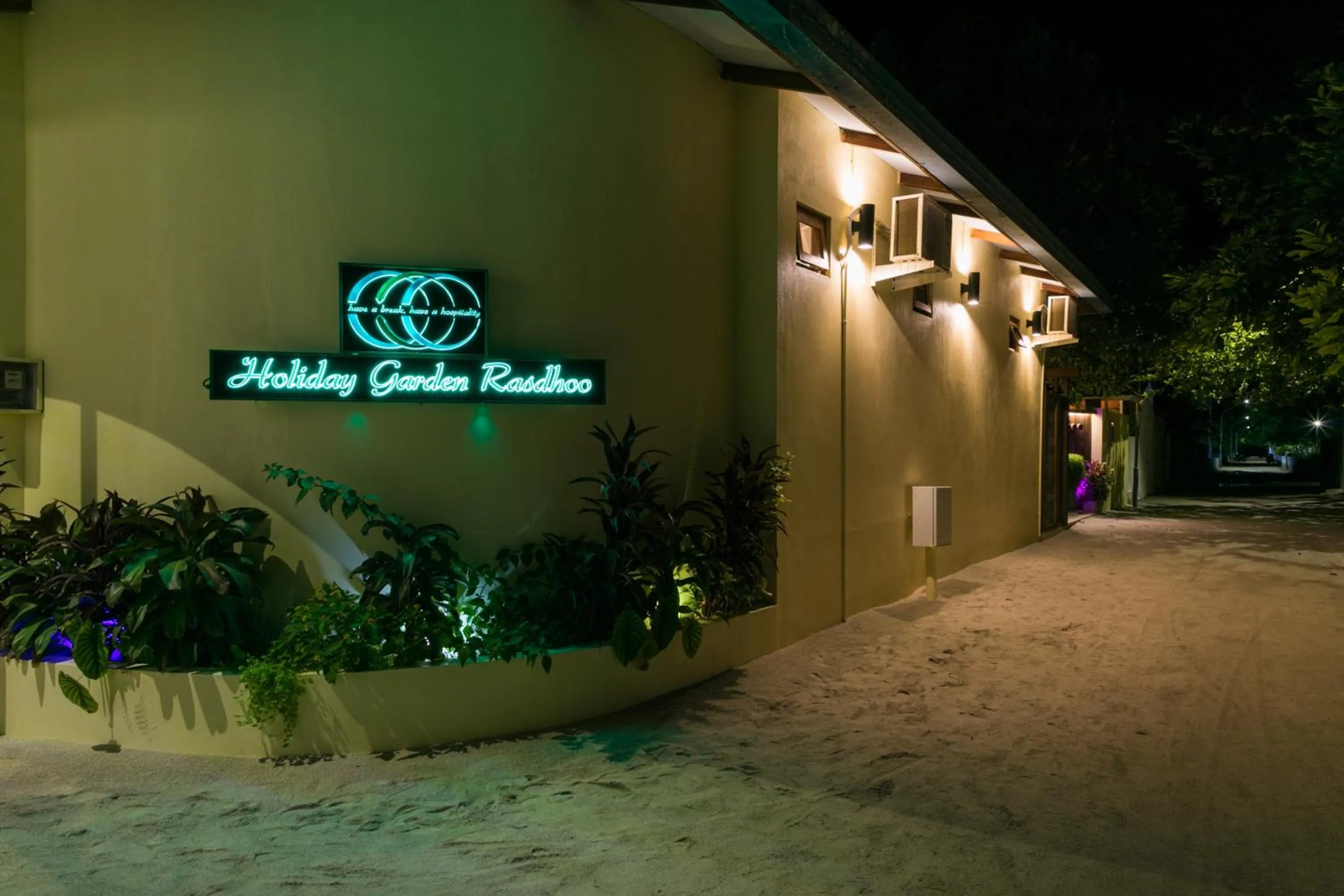 Property building in Holiday Garden Rasdhoo