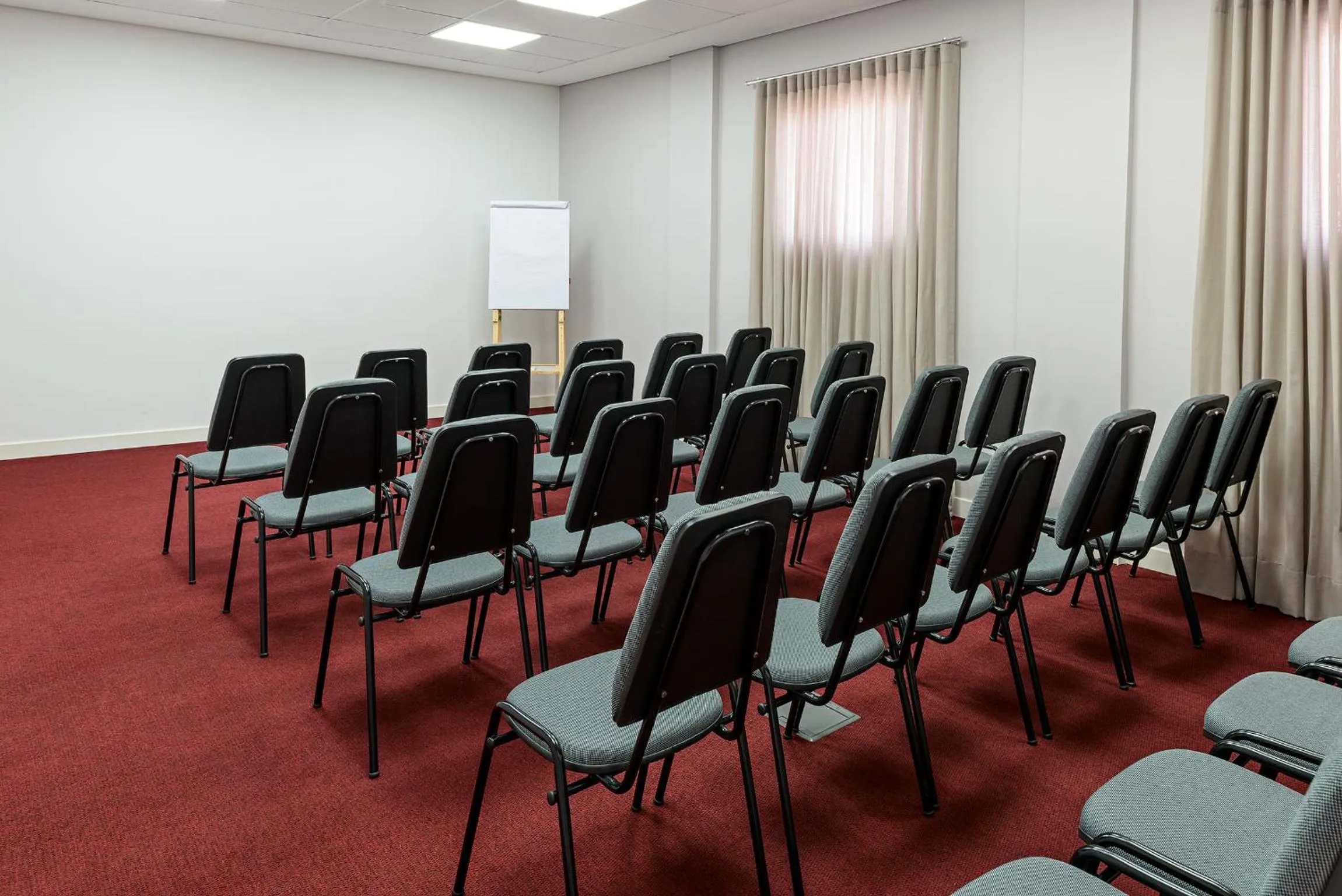 Meeting/conference room in ibis Styles Birigui