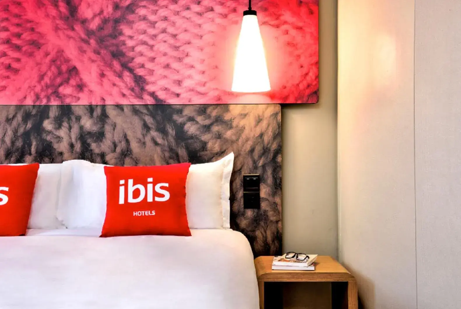 Bed in Ibis Shanghai New Hongqiao Bed in Ibis Shanghai New Hongqiao