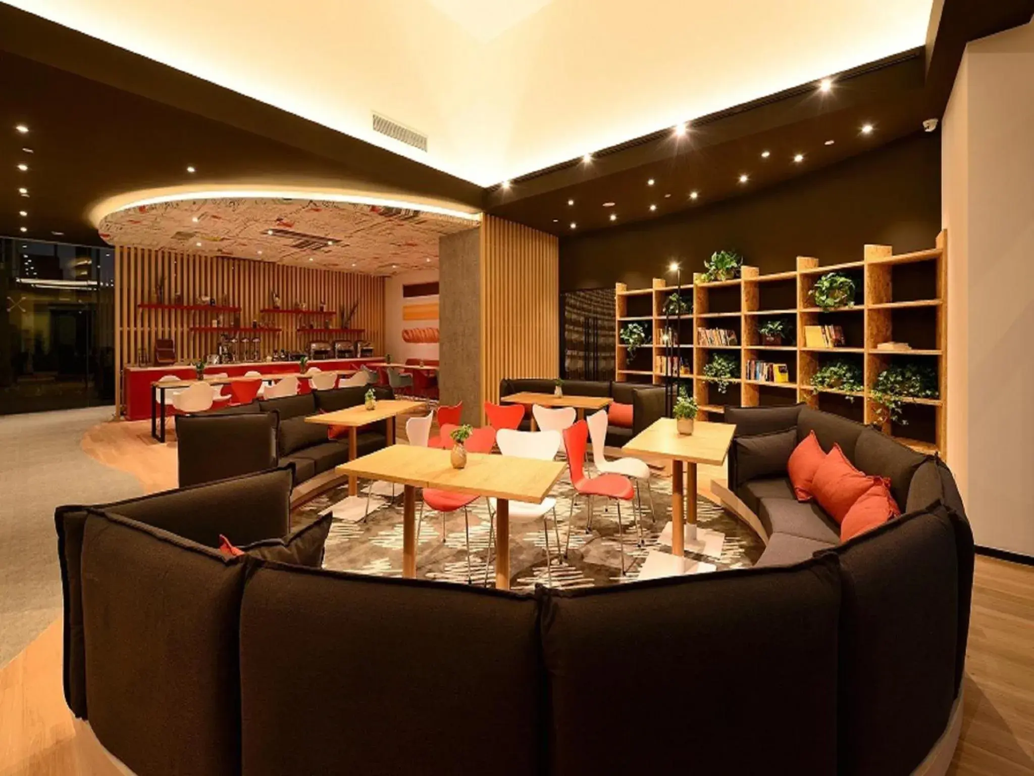 Lobby or reception, Restaurant/Places to Eat in Ibis Shanghai New Hongqiao Lobby or reception, Restaurant/Places to Eat in Ibis Shanghai New Hongqiao