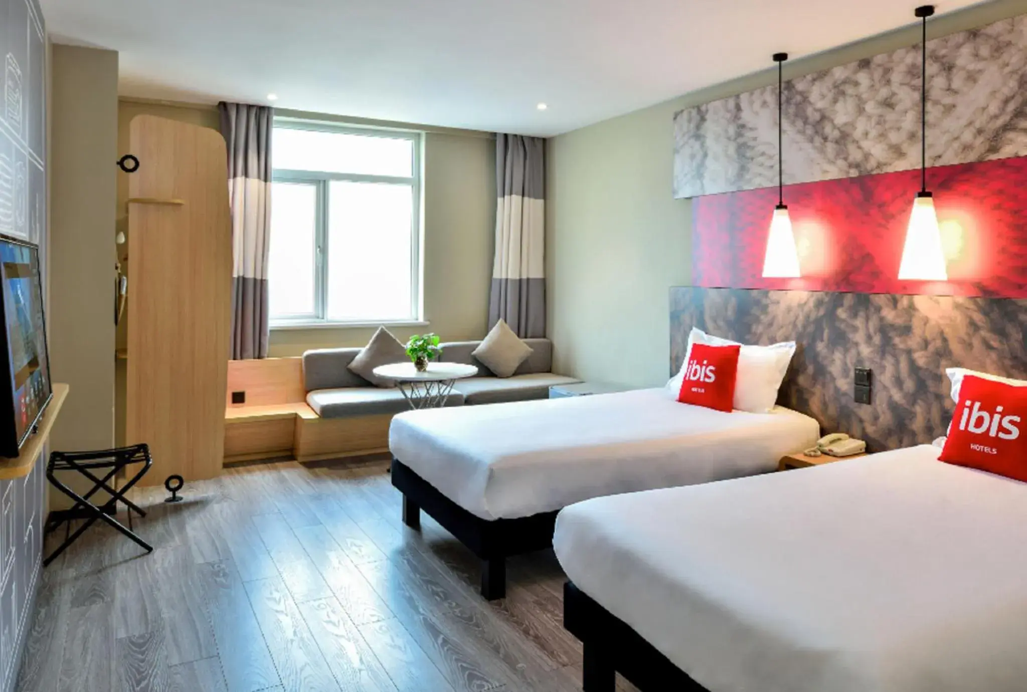 Photo of the whole room in Ibis Shanghai New Hongqiao Photo of the whole room in Ibis Shanghai New Hongqiao