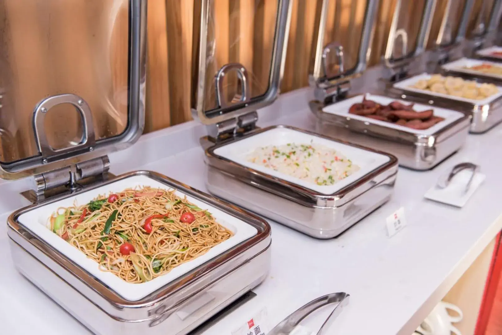 Restaurant/places to eat in Ibis Shanghai New Hongqiao Restaurant/places to eat in Ibis Shanghai New Hongqiao