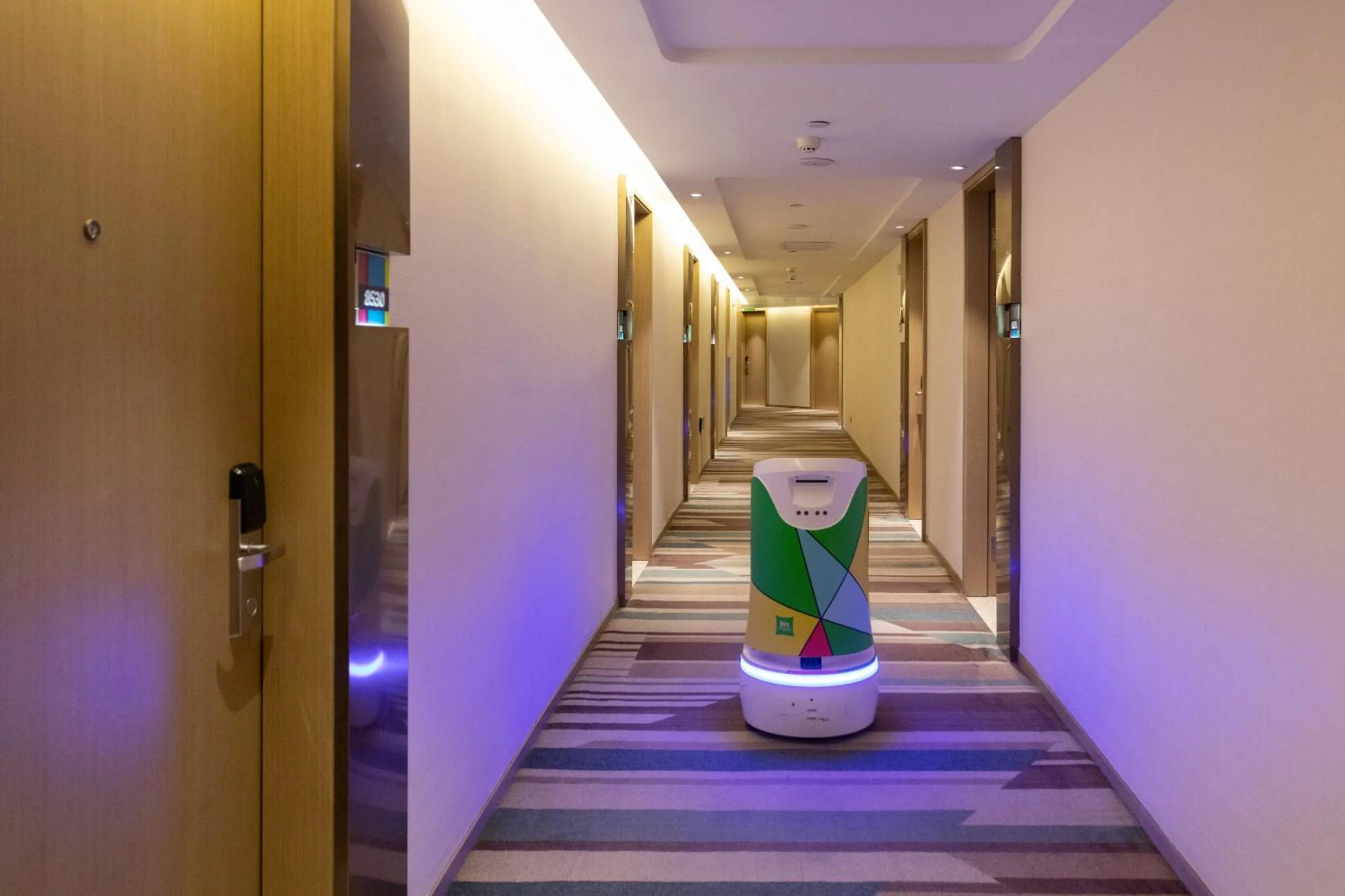Business facilities in Ibis Styles XM Zhongshan Hotel