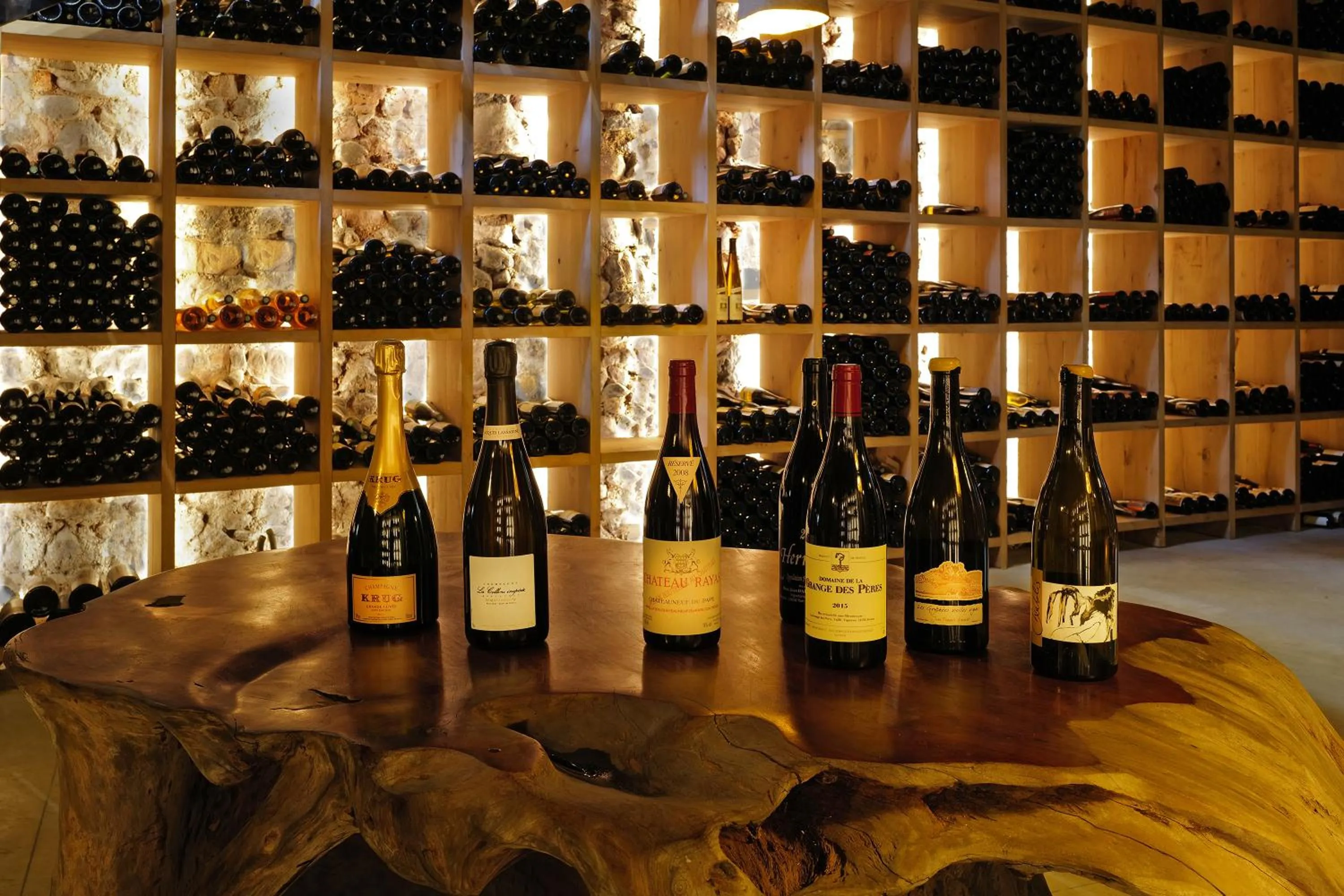 Lounge or bar in 5 Terres Hotel & Spa - MGallery Collection