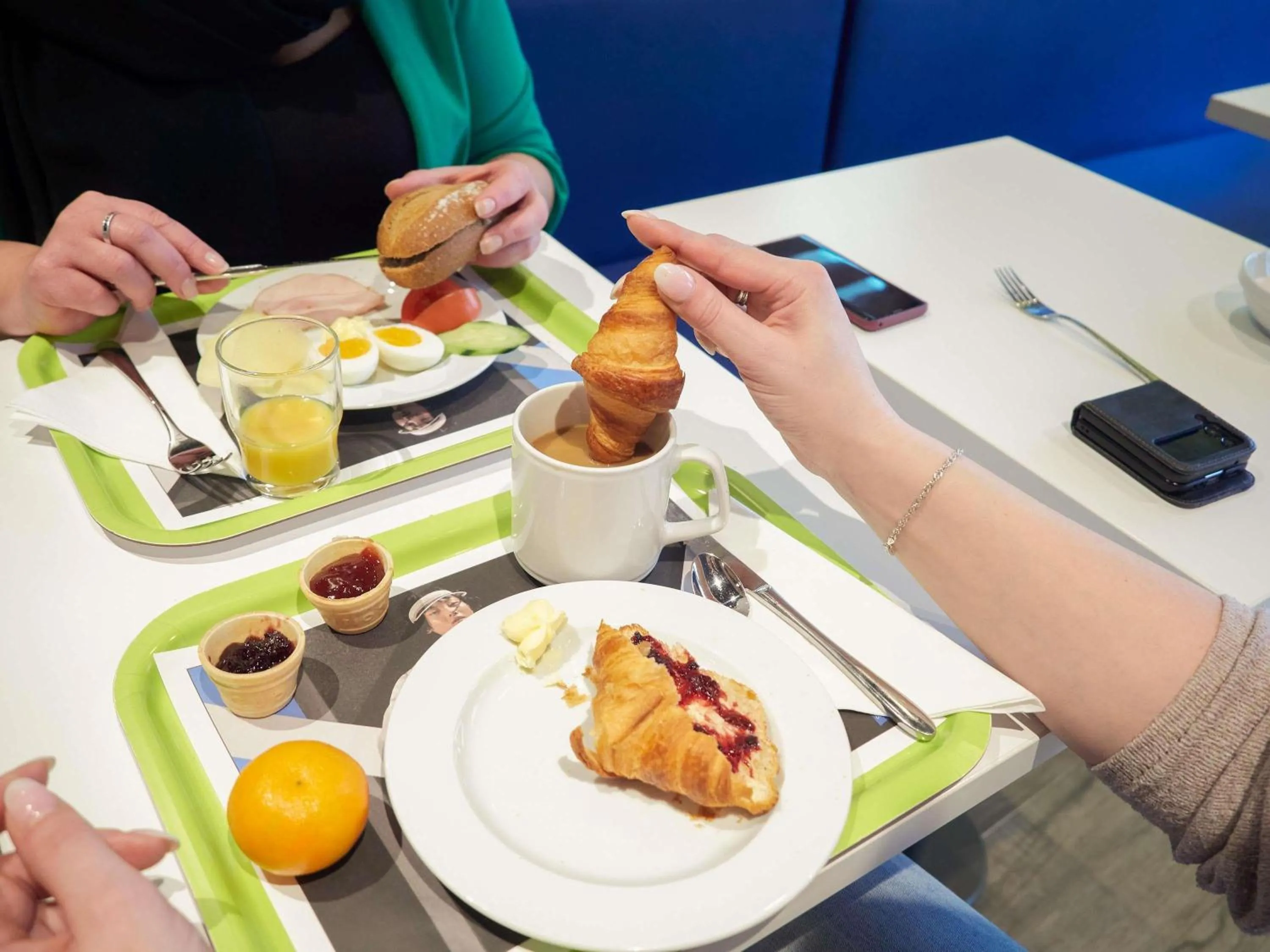 Breakfast in ibis budget Frankfurt City Ost