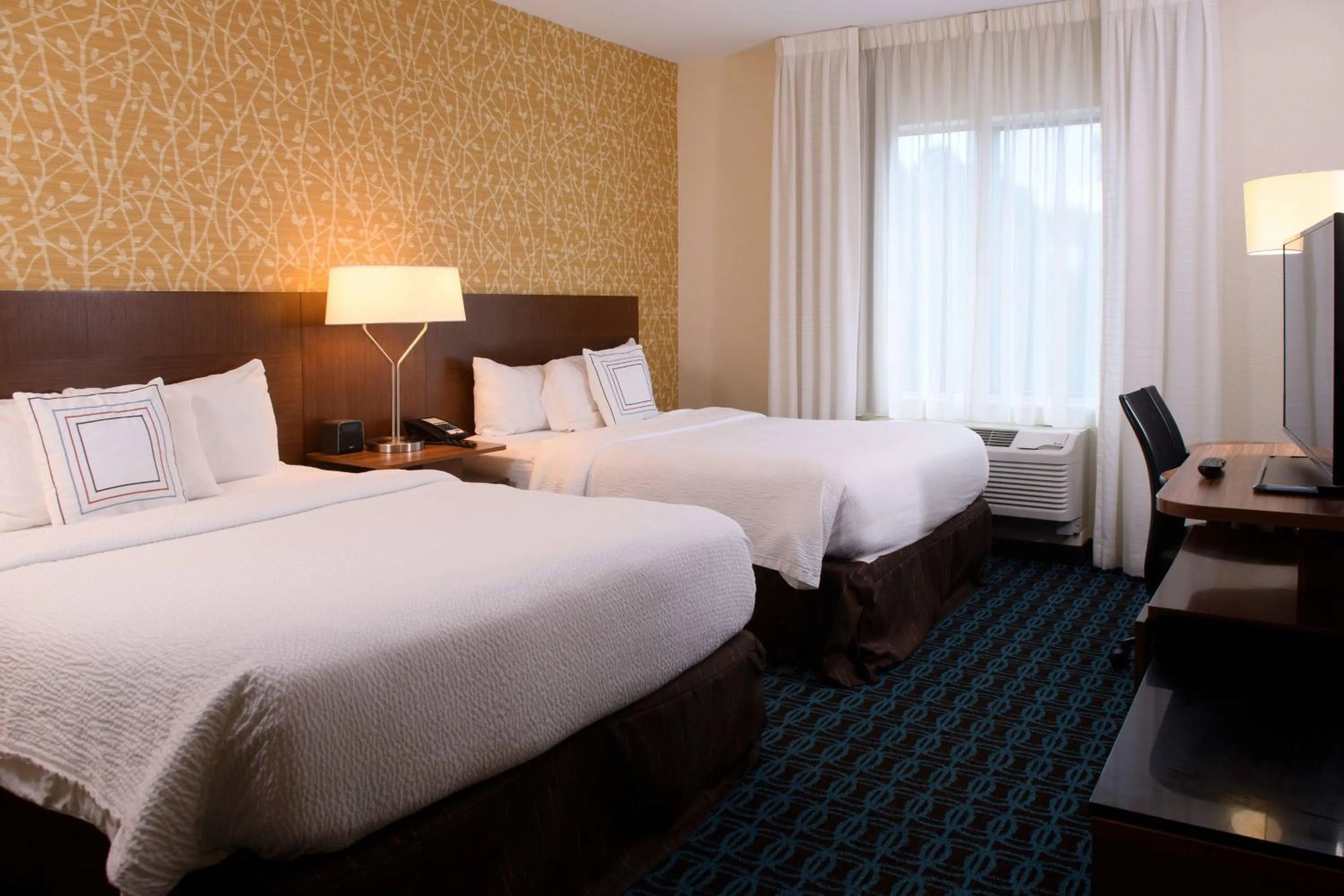 Queen Room with Two Queen Beds in Fairfield Inn & Suites by Marriott Richmond Ashland
