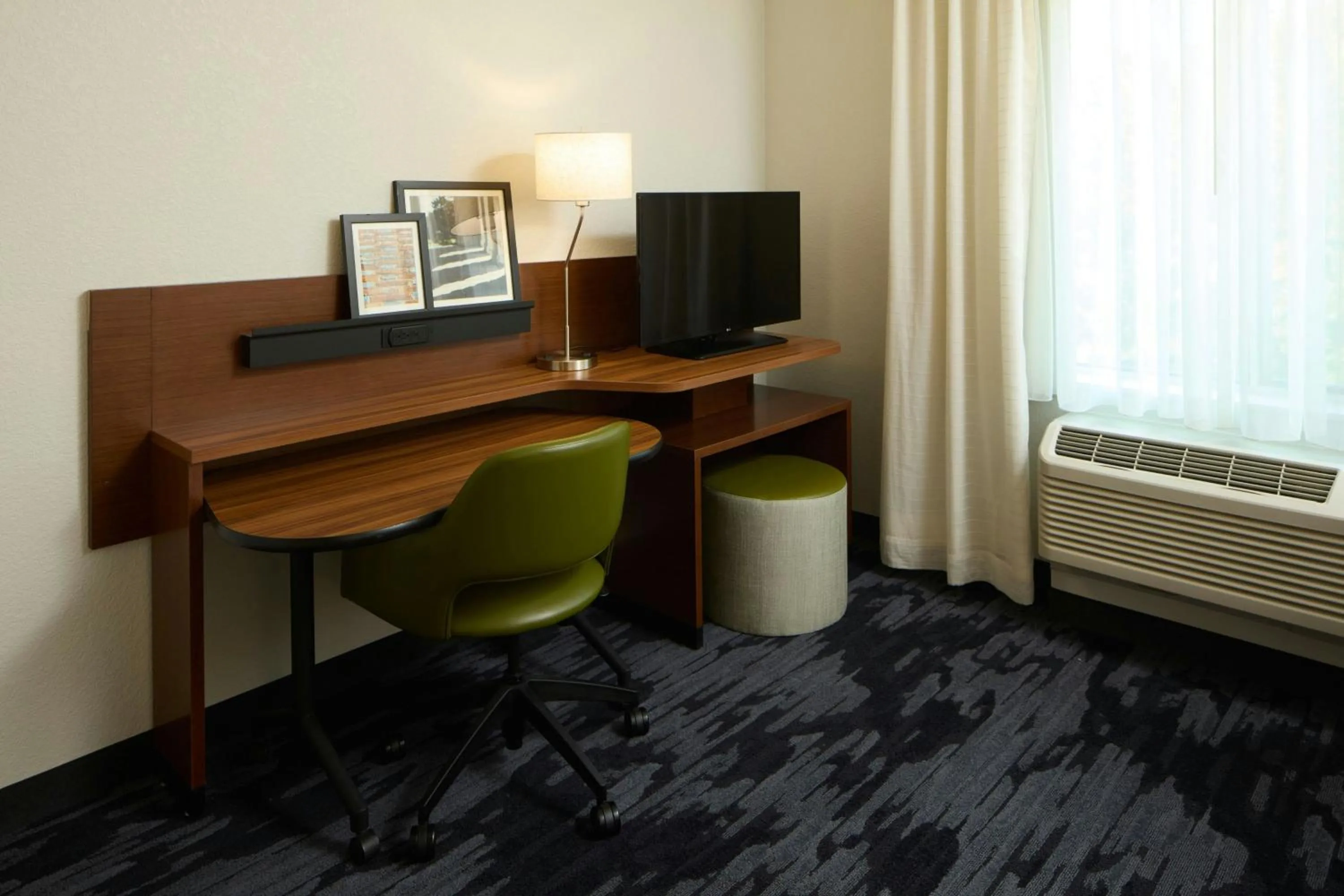 Photo of the whole room in Fairfield Inn & Suites by Marriott Richmond Ashland