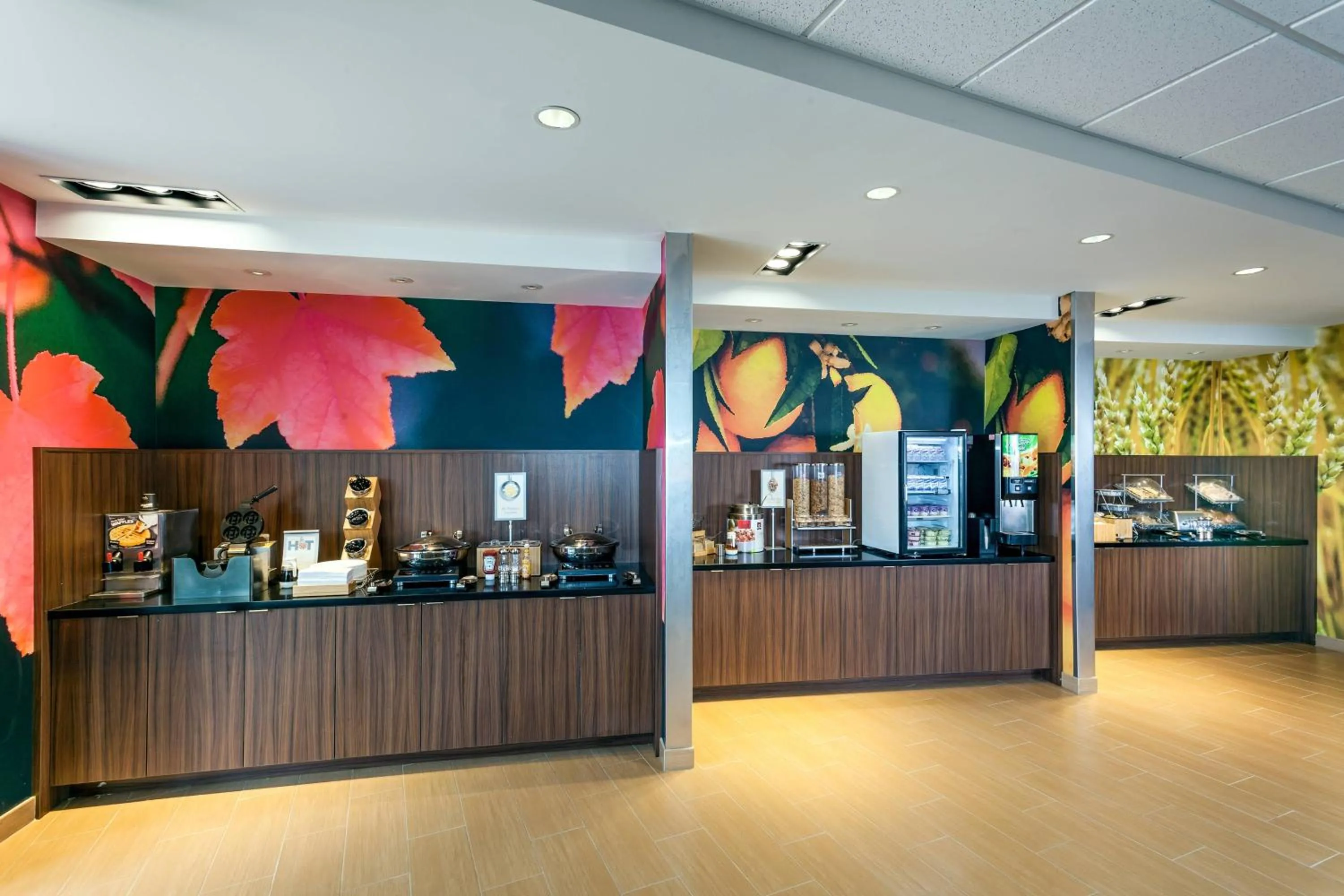 Breakfast in Fairfield Inn & Suites by Marriott Tacoma DuPont