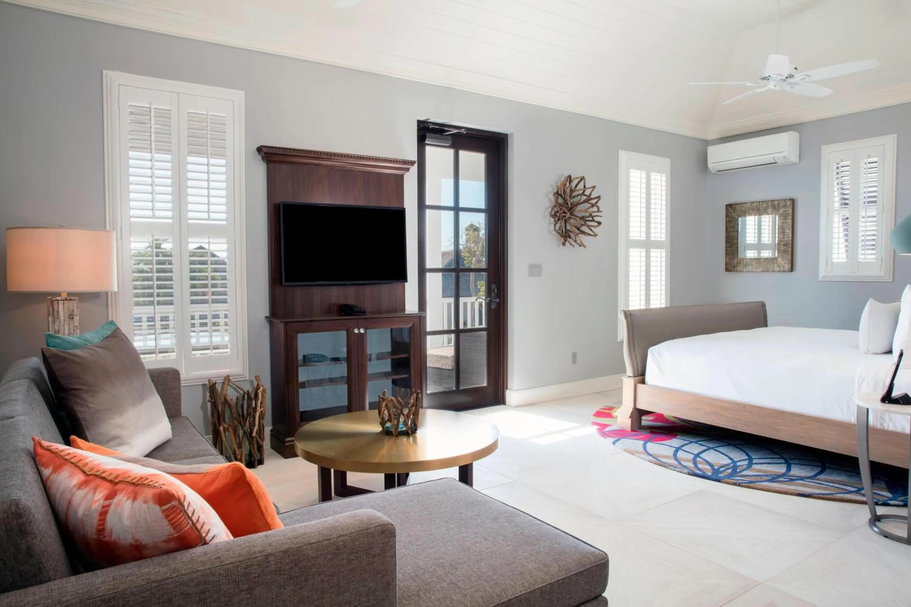 Living room, Bed in French Leave Resort, Autograph Collection