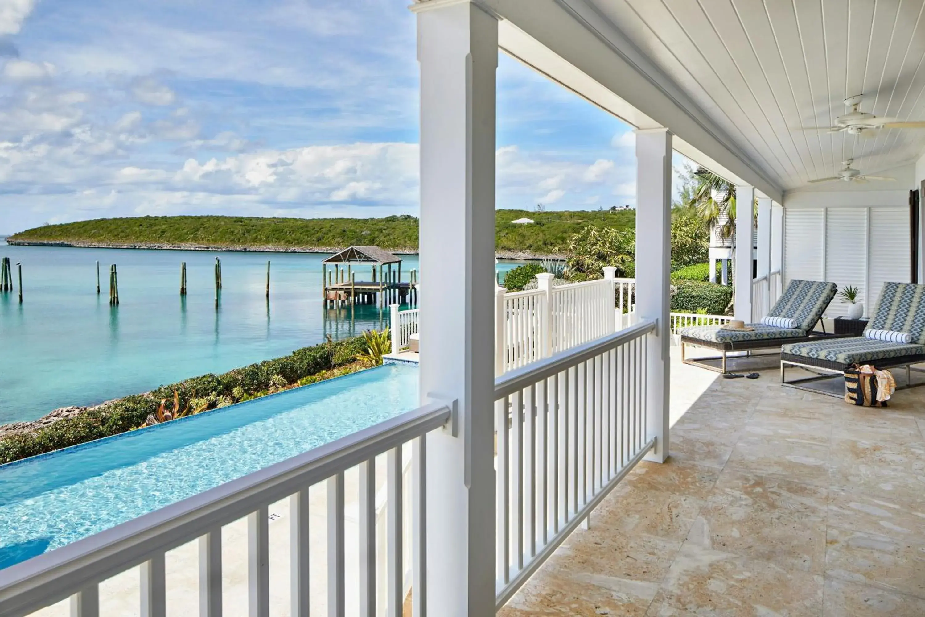 Swimming pool in French Leave Resort, Autograph Collection Swimming pool in French Leave Resort, Autograph Collection