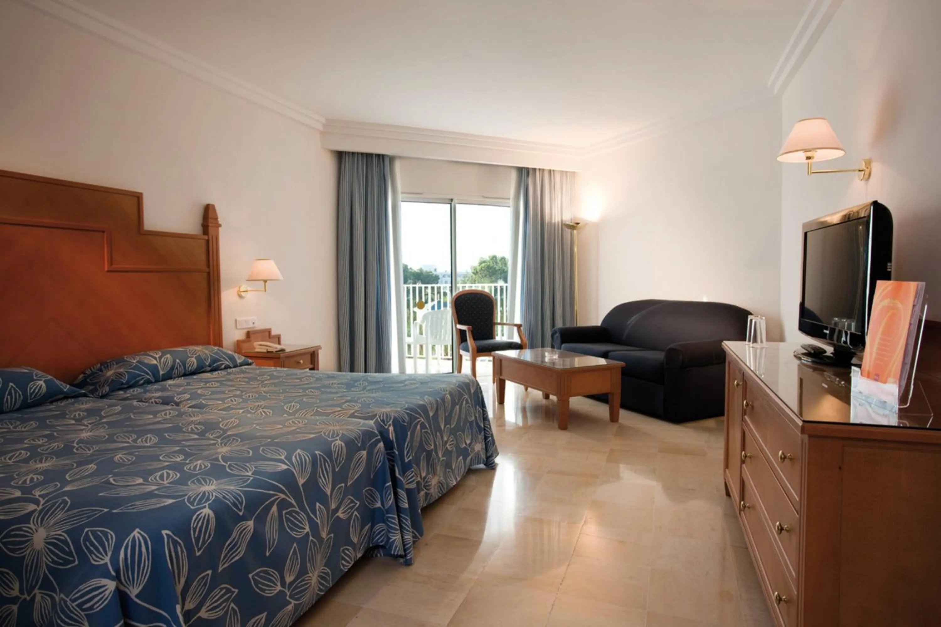 Bed in Concorde Marco Polo