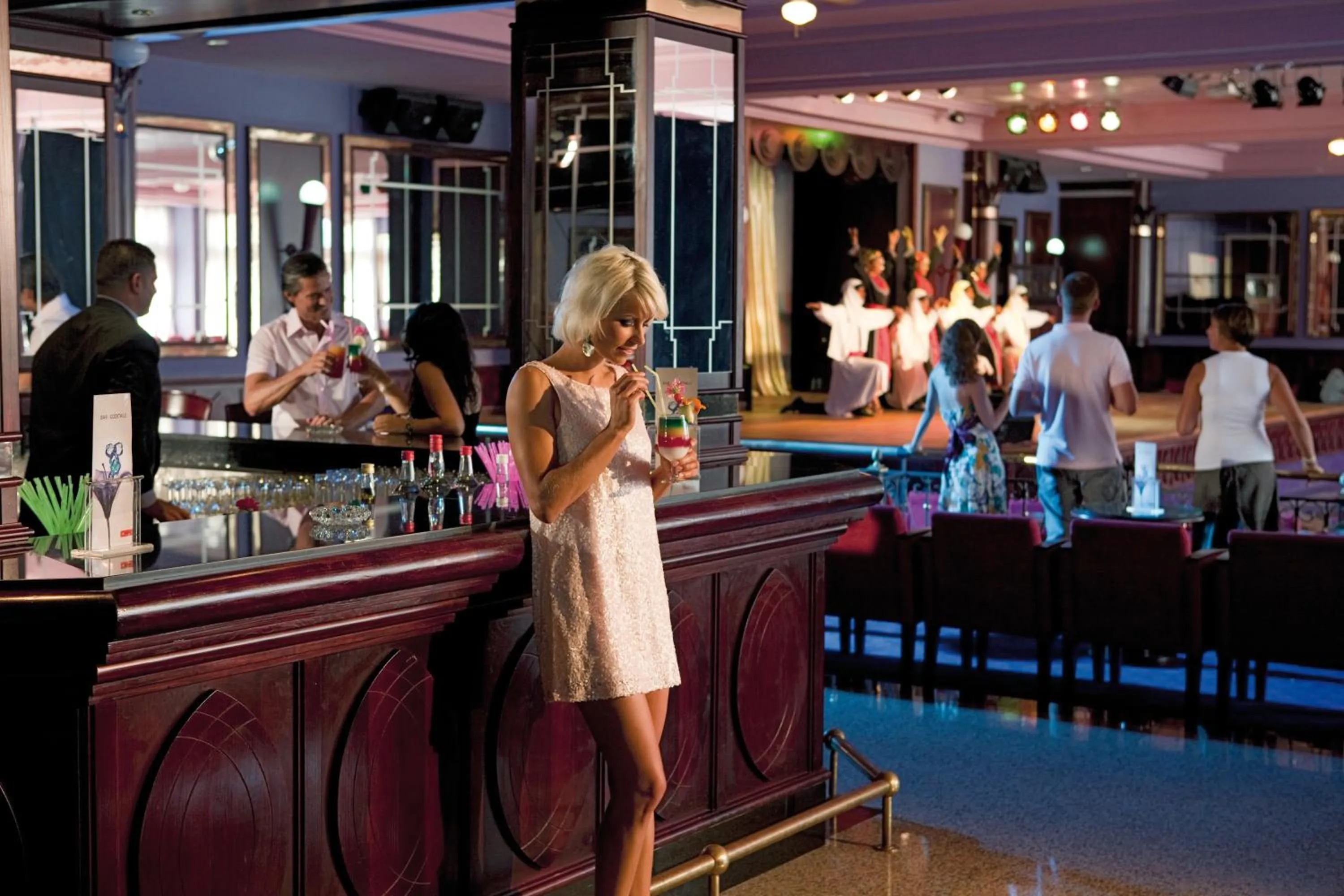 Nightclub / DJ in Concorde Marco Polo