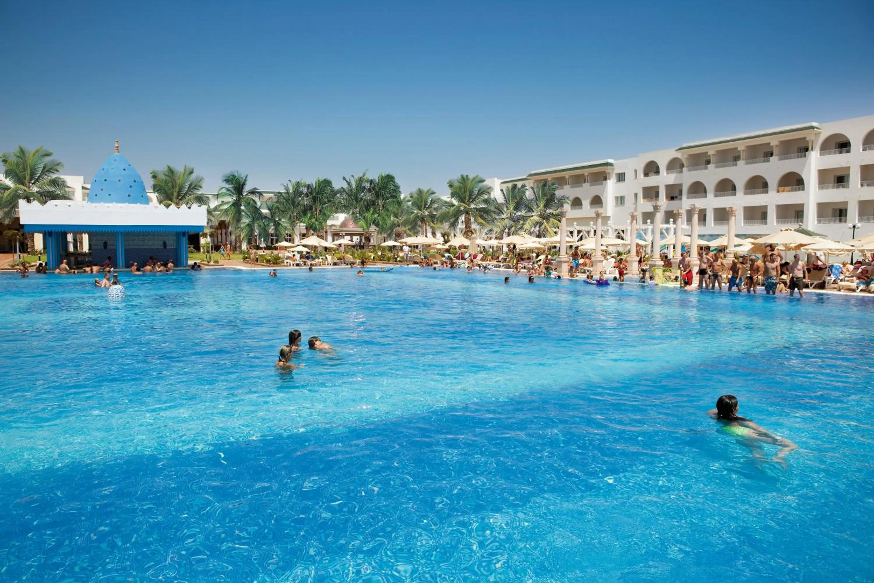 Swimming pool in Concorde Marco Polo