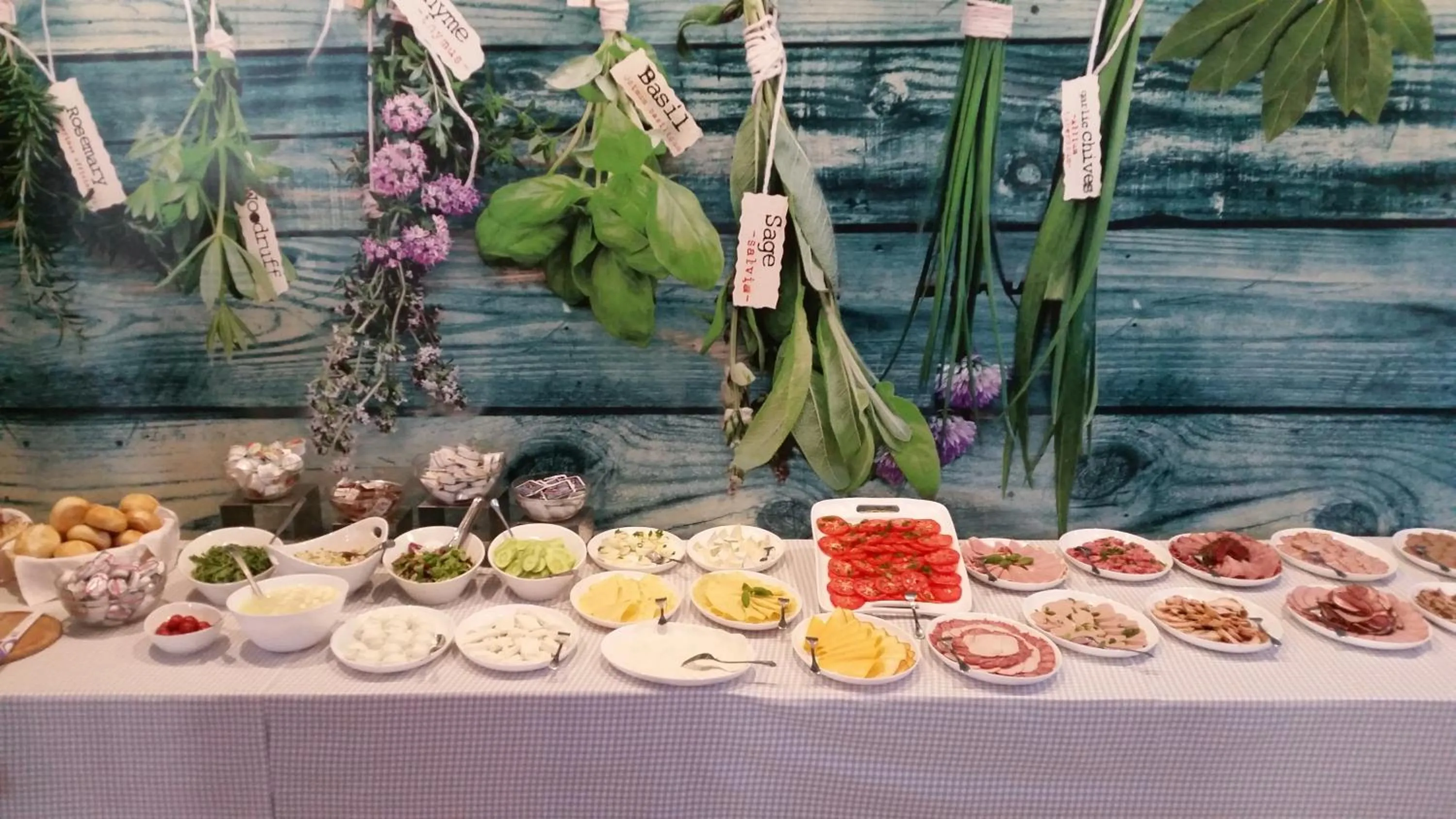 Breakfast in OW Krakus I - pokoje i domki