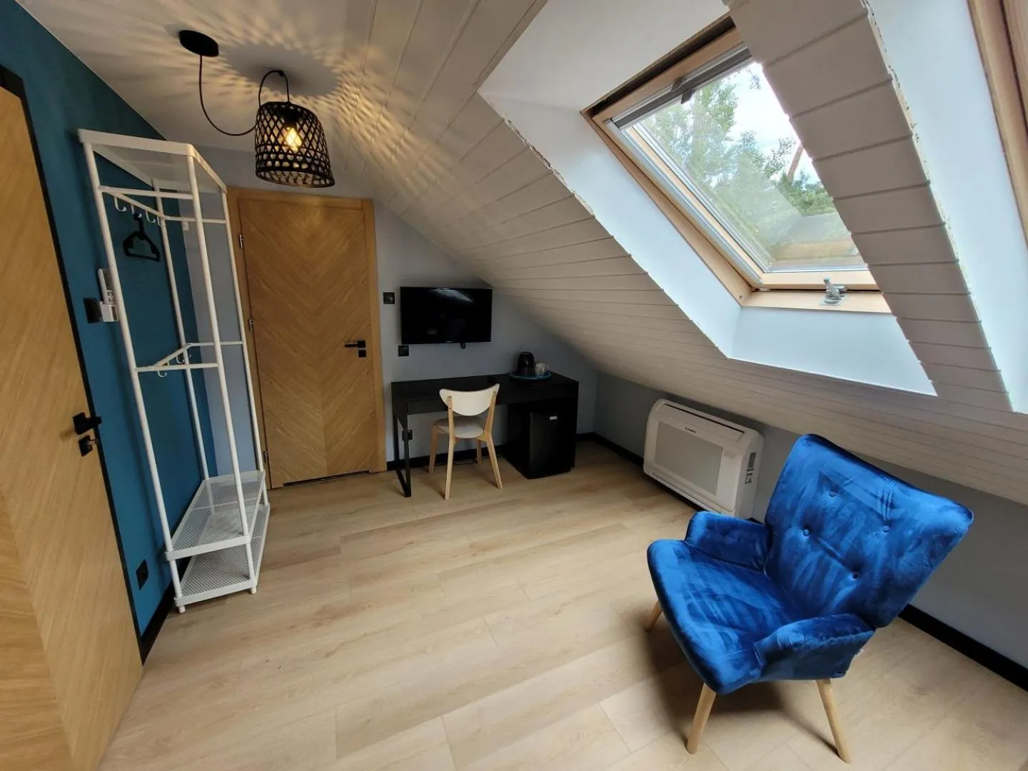 OW Krakus I - pokoje i domki