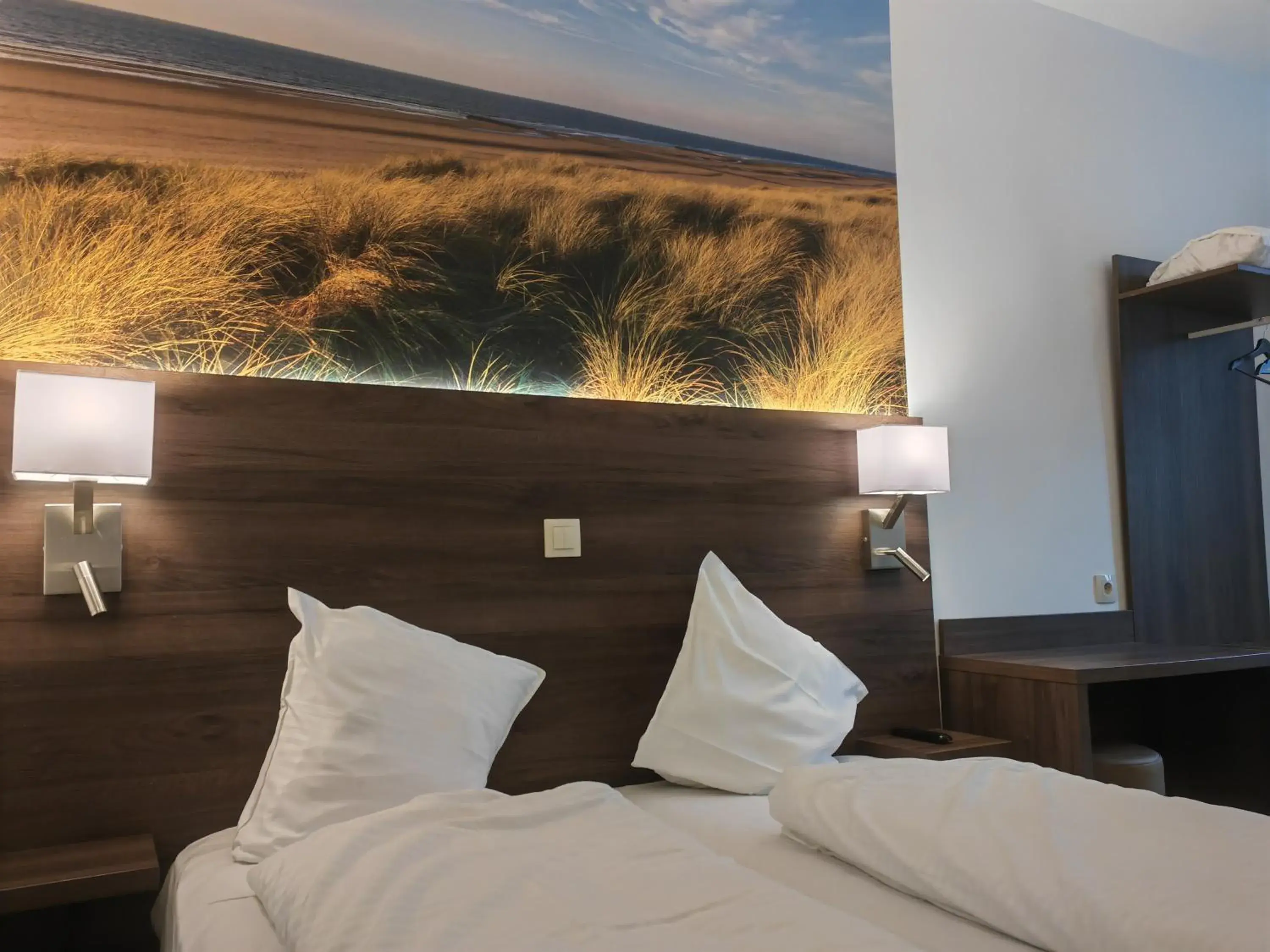 Small Twin Room in Hotel Albert II Oostende Small Twin Room in Hotel Albert II Oostende