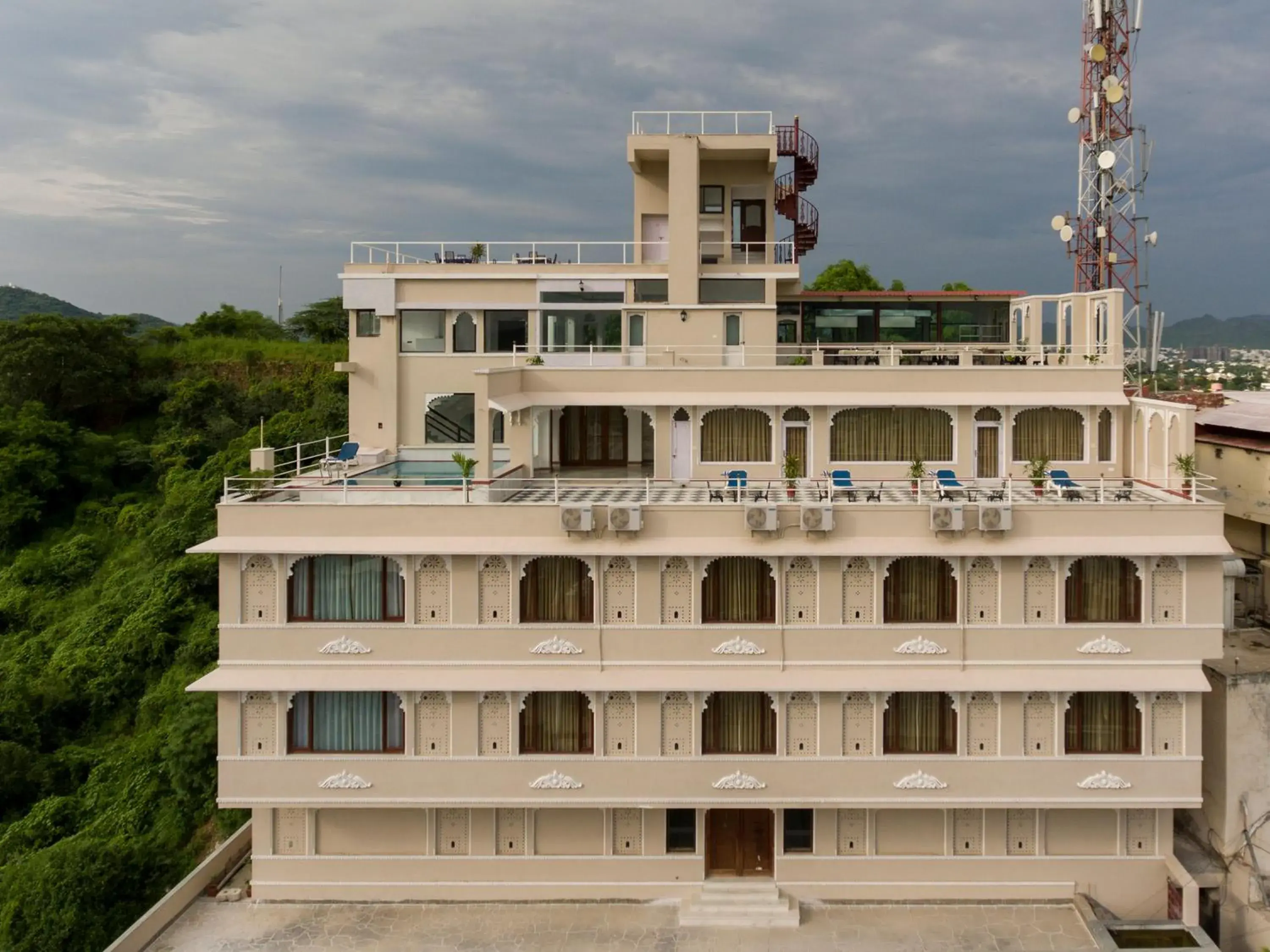 Property building in Hotel Raj Kuber Property building in Hotel Raj Kuber