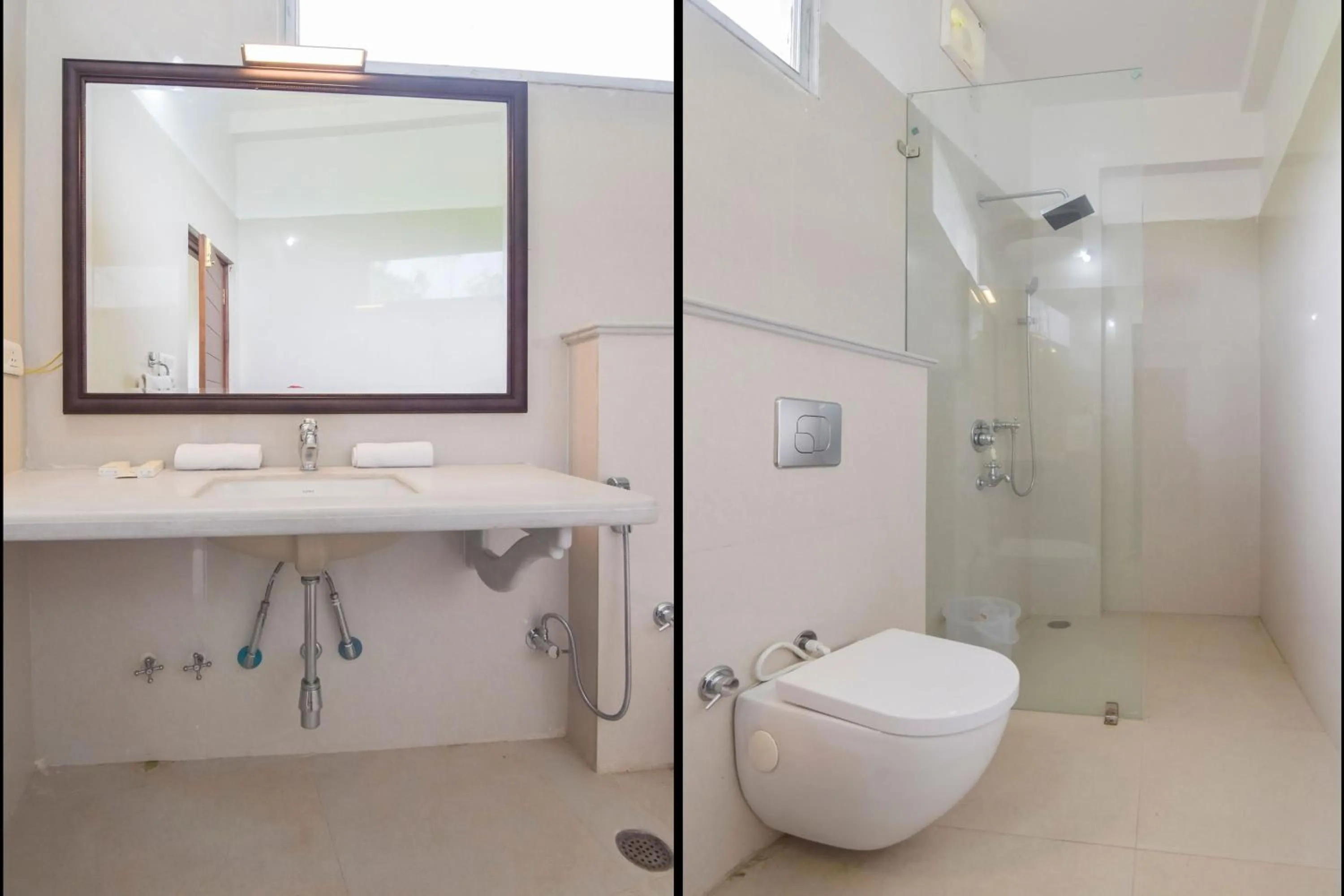 Bathroom in Hotel Raj Kuber