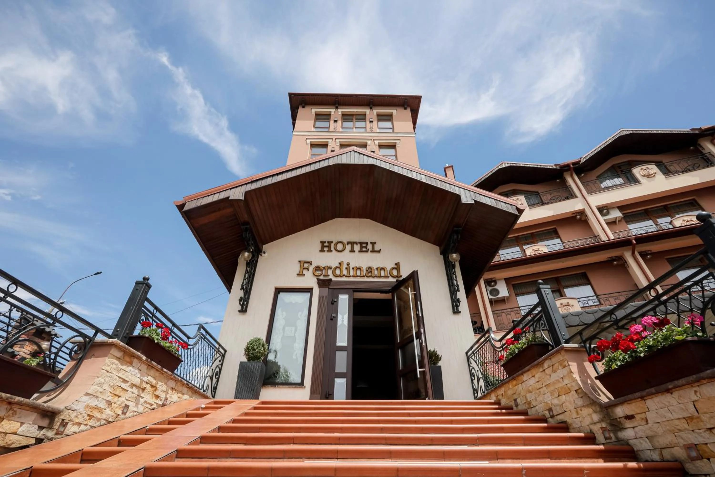 Property building in Ferdinand