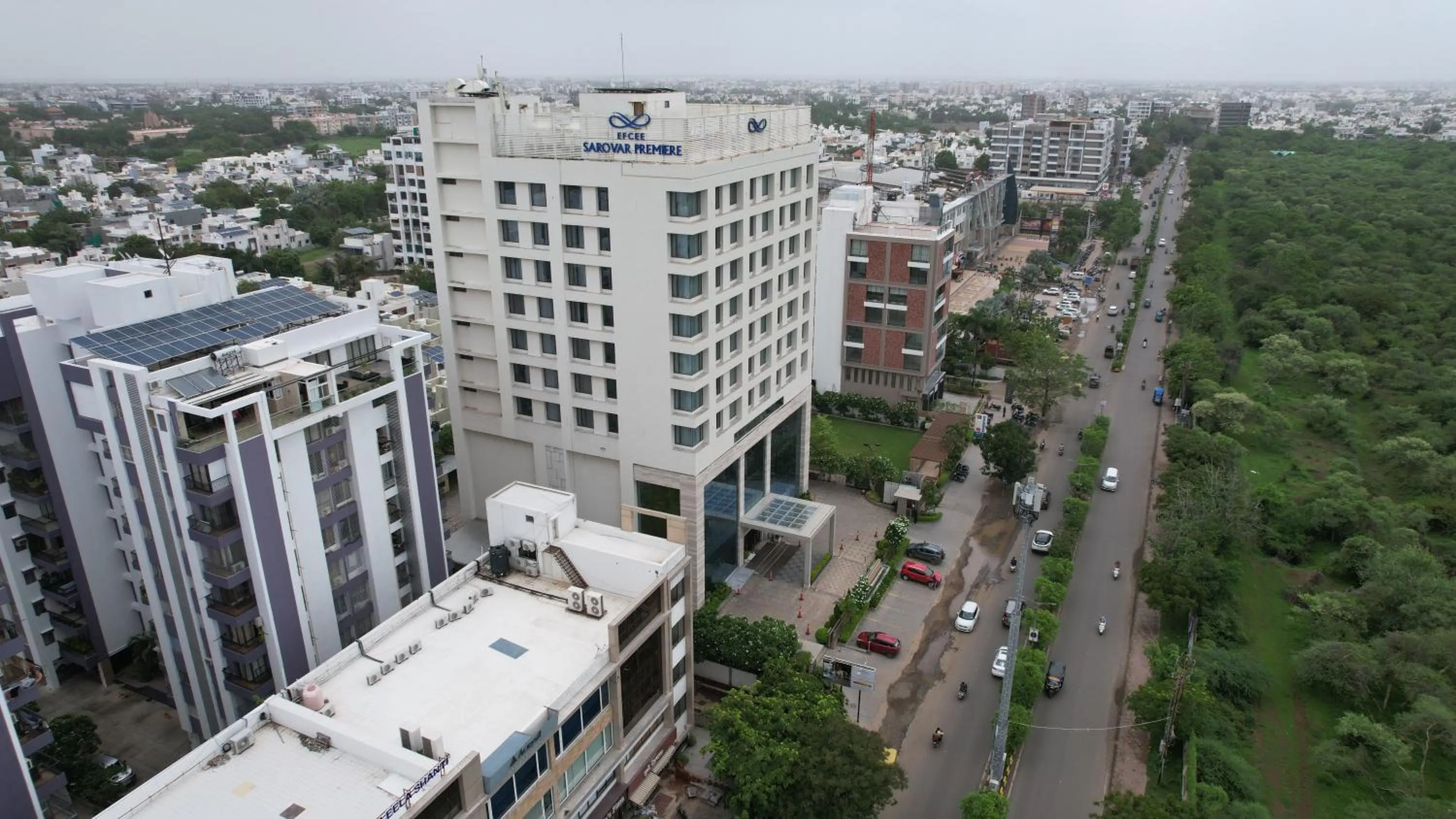 Property building in Efcee Sarovar Premiere Bhavnagar