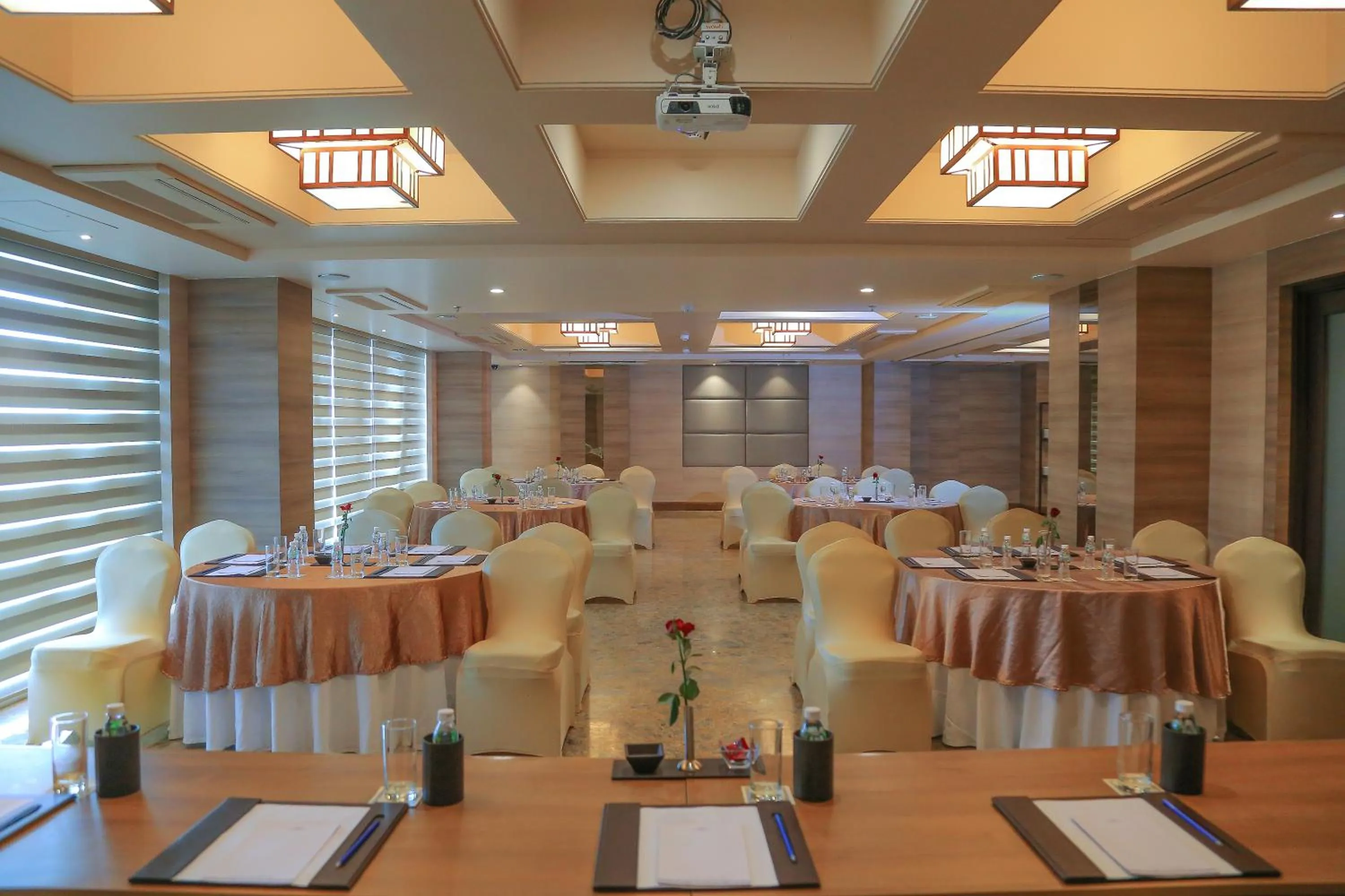 Meeting/conference room in Efcee Sarovar Premiere Bhavnagar