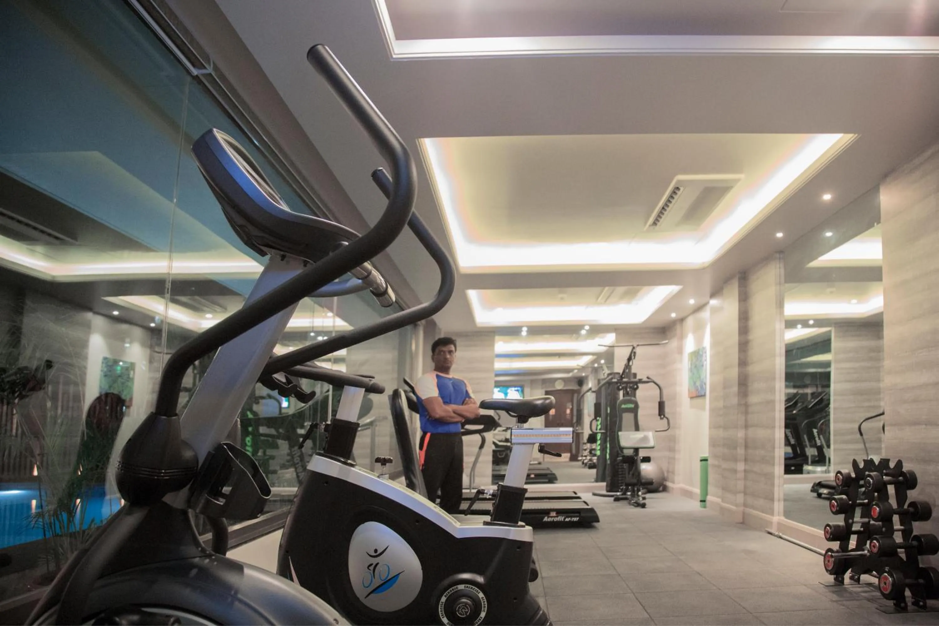 Fitness centre/facilities in Efcee Sarovar Premiere Bhavnagar