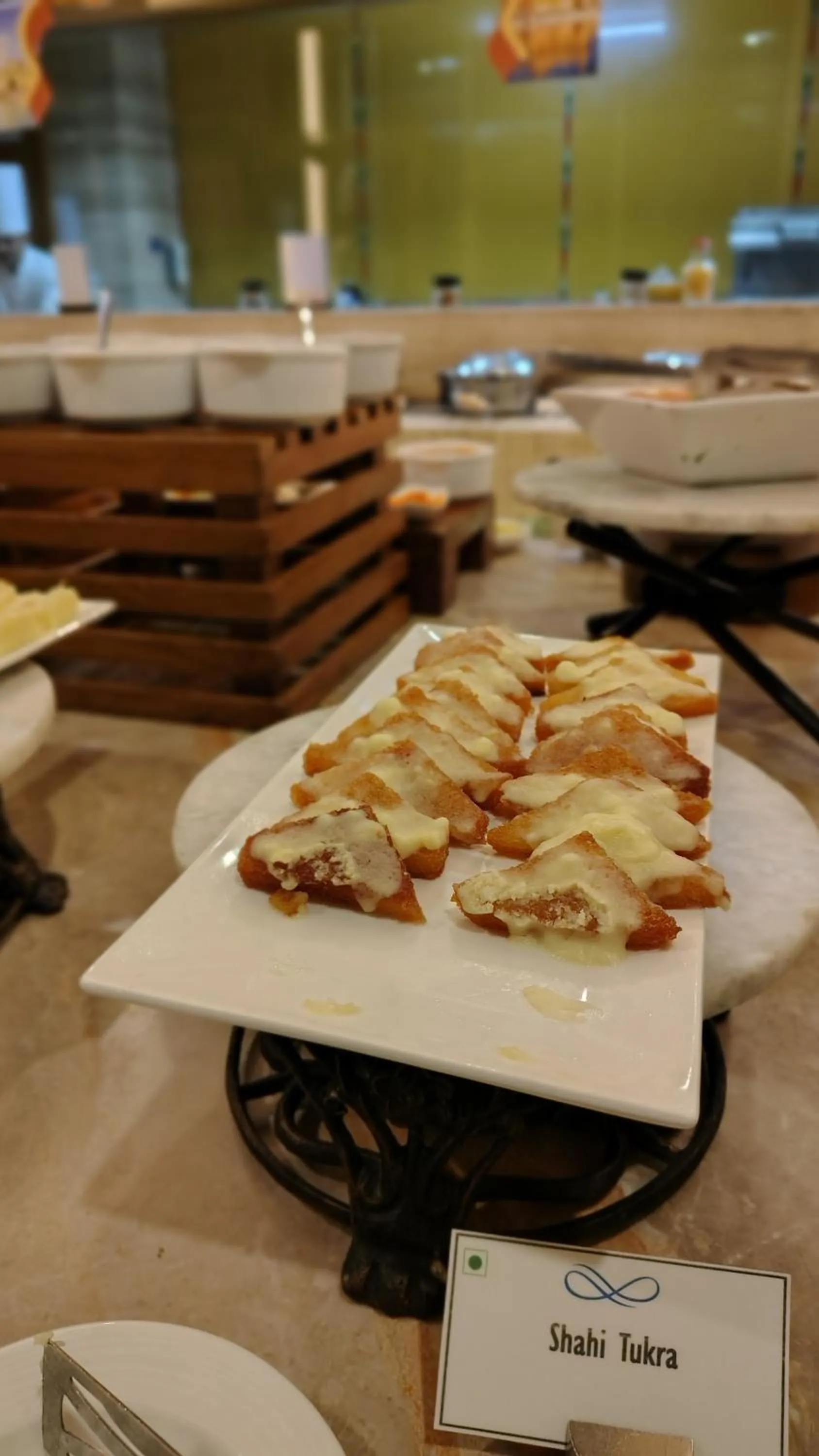 Restaurant/places to eat in Efcee Sarovar Premiere Bhavnagar