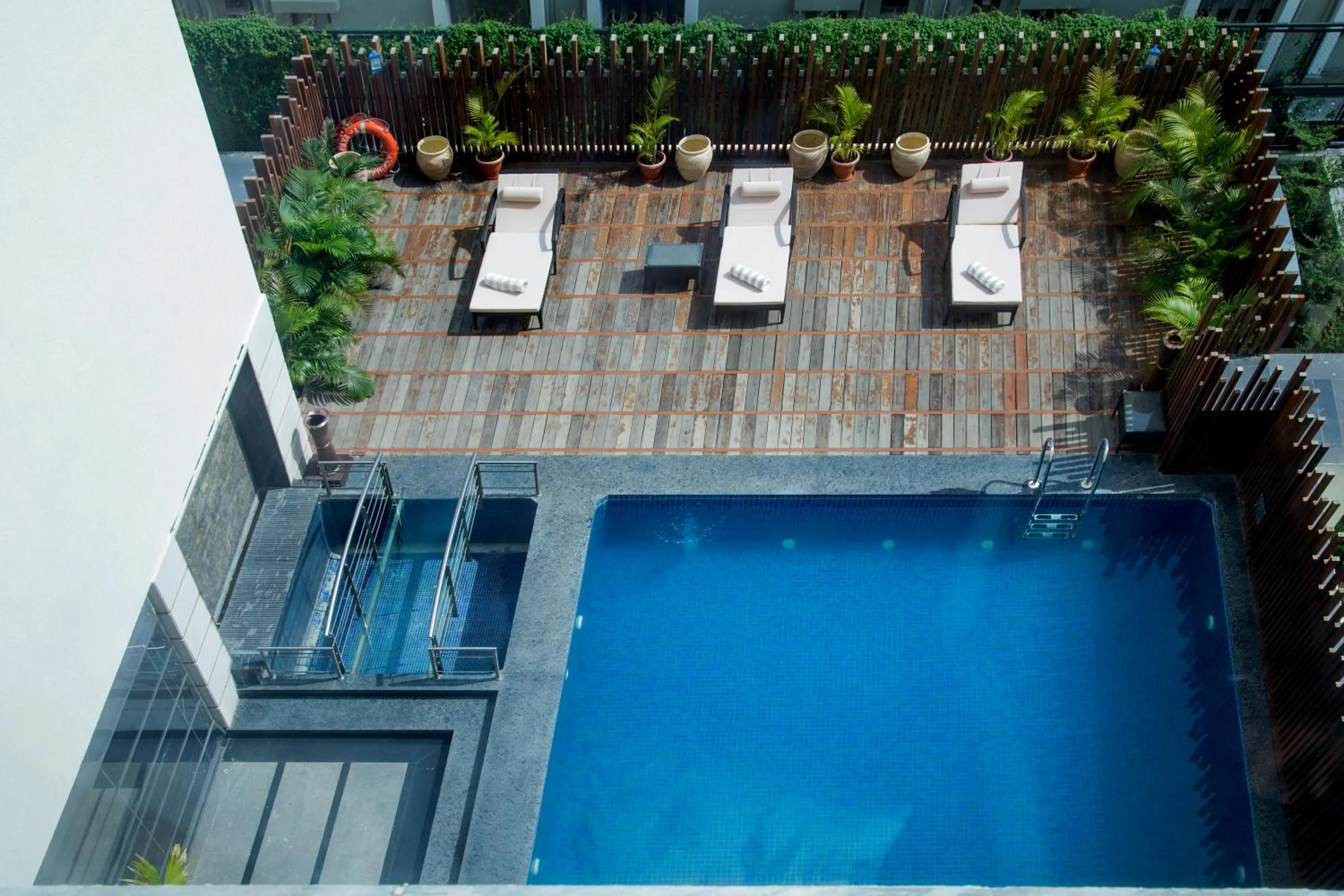 Swimming pool in Efcee Sarovar Premiere Bhavnagar