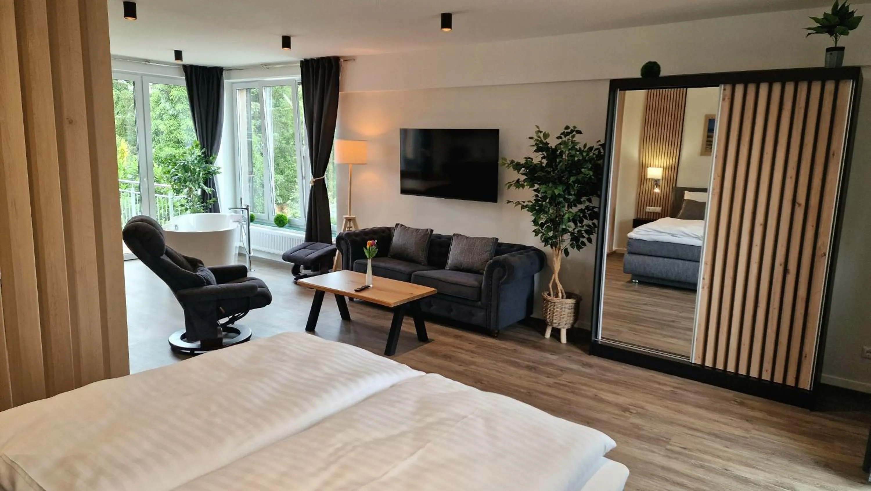 Bed in Hotel Zur Mühle