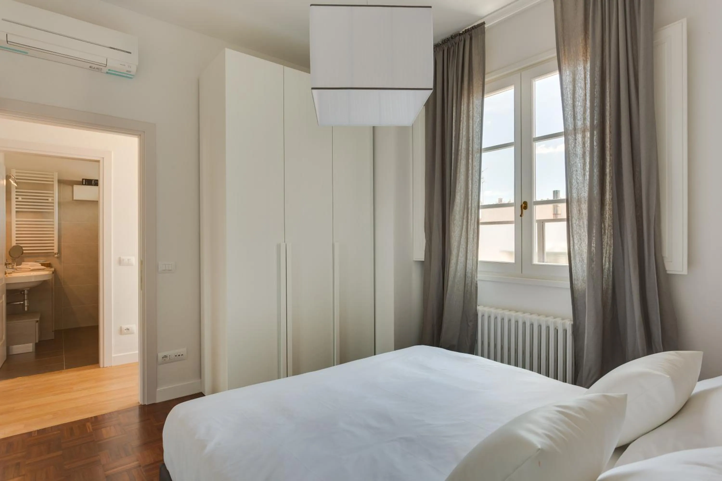 Bed in Apartments Florence - Rondinelli Terrace