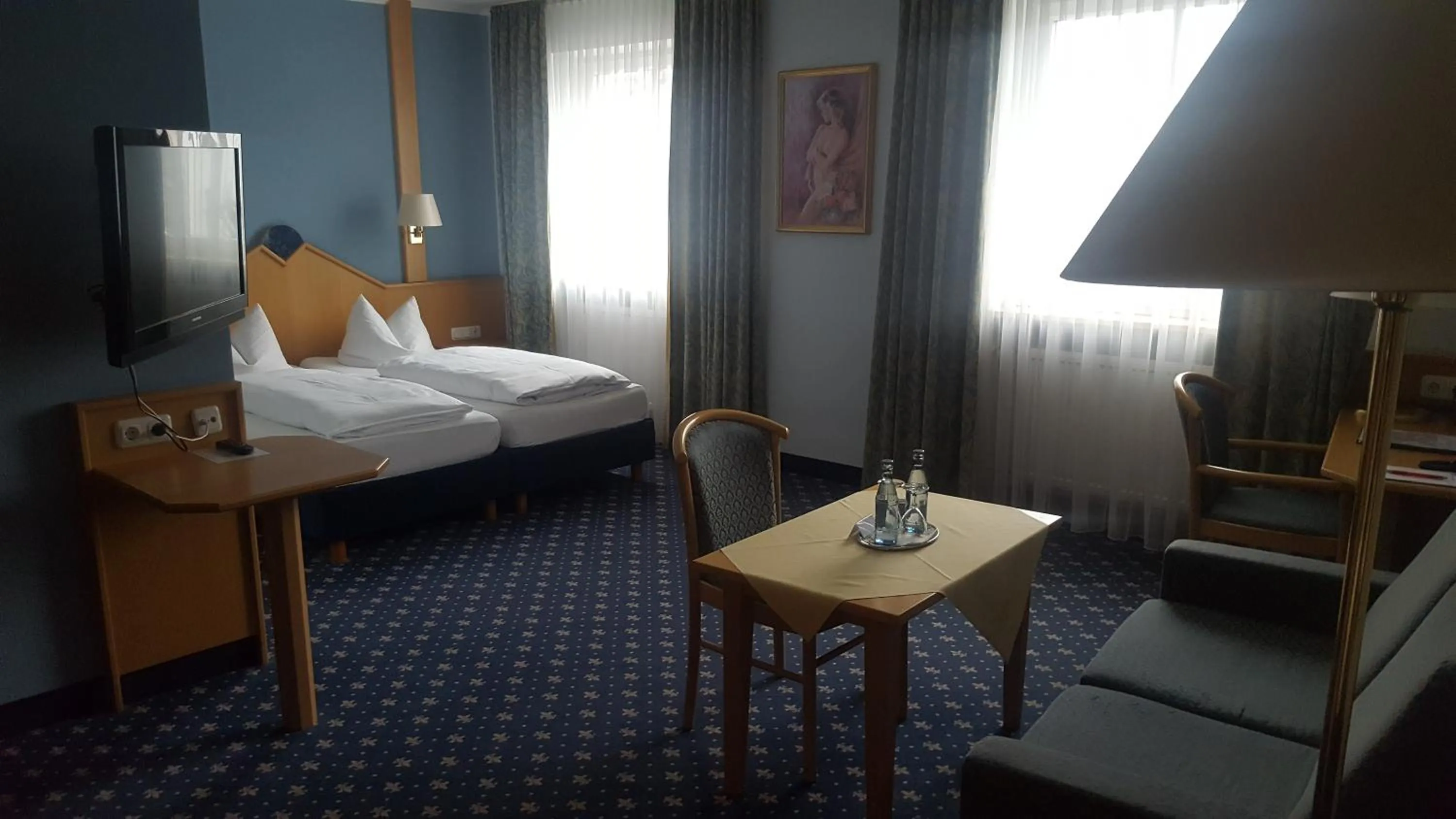 Bed in Hotel-Cafe Rathaus