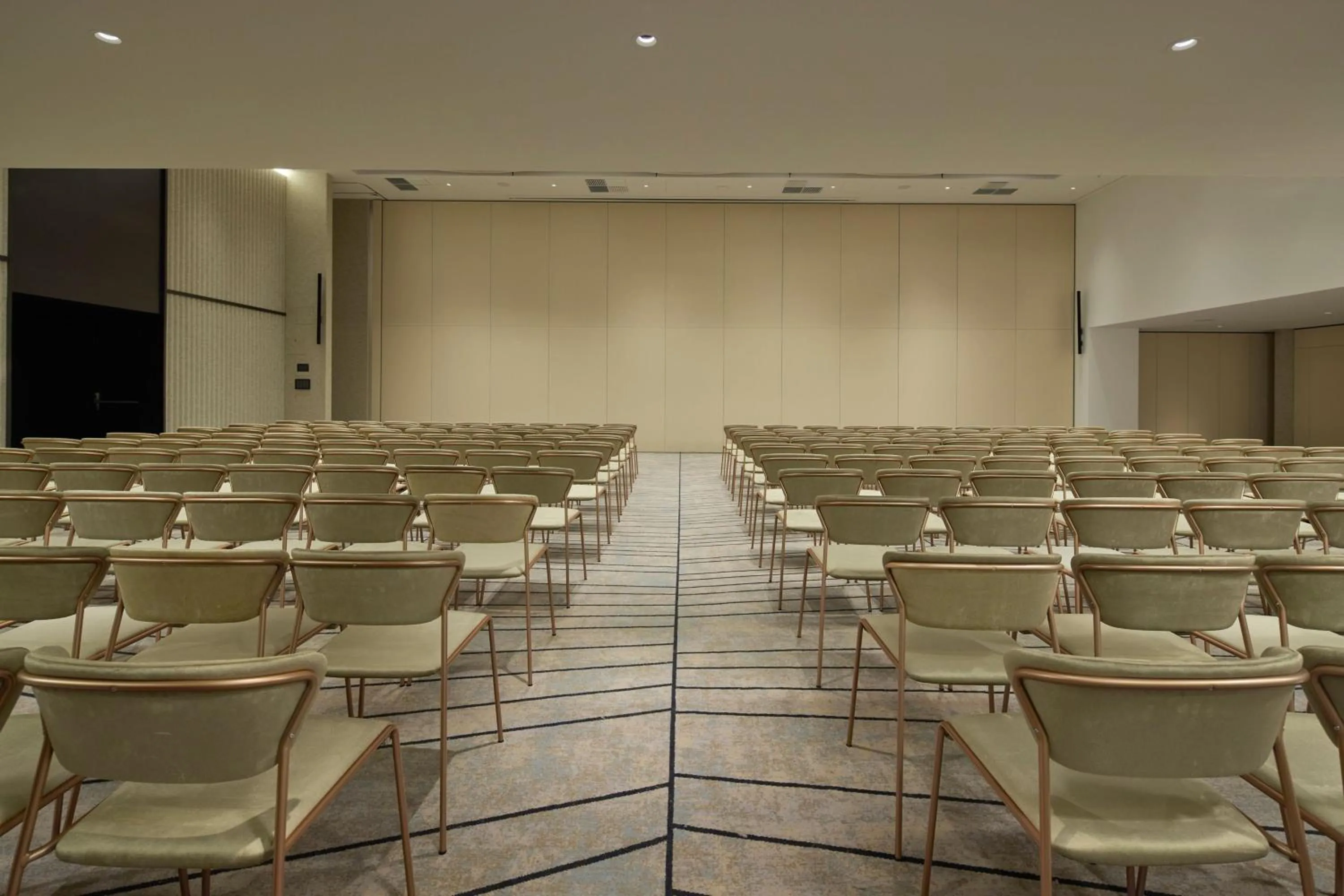 Entertainment in Cardo Brussels, Autograph Collection