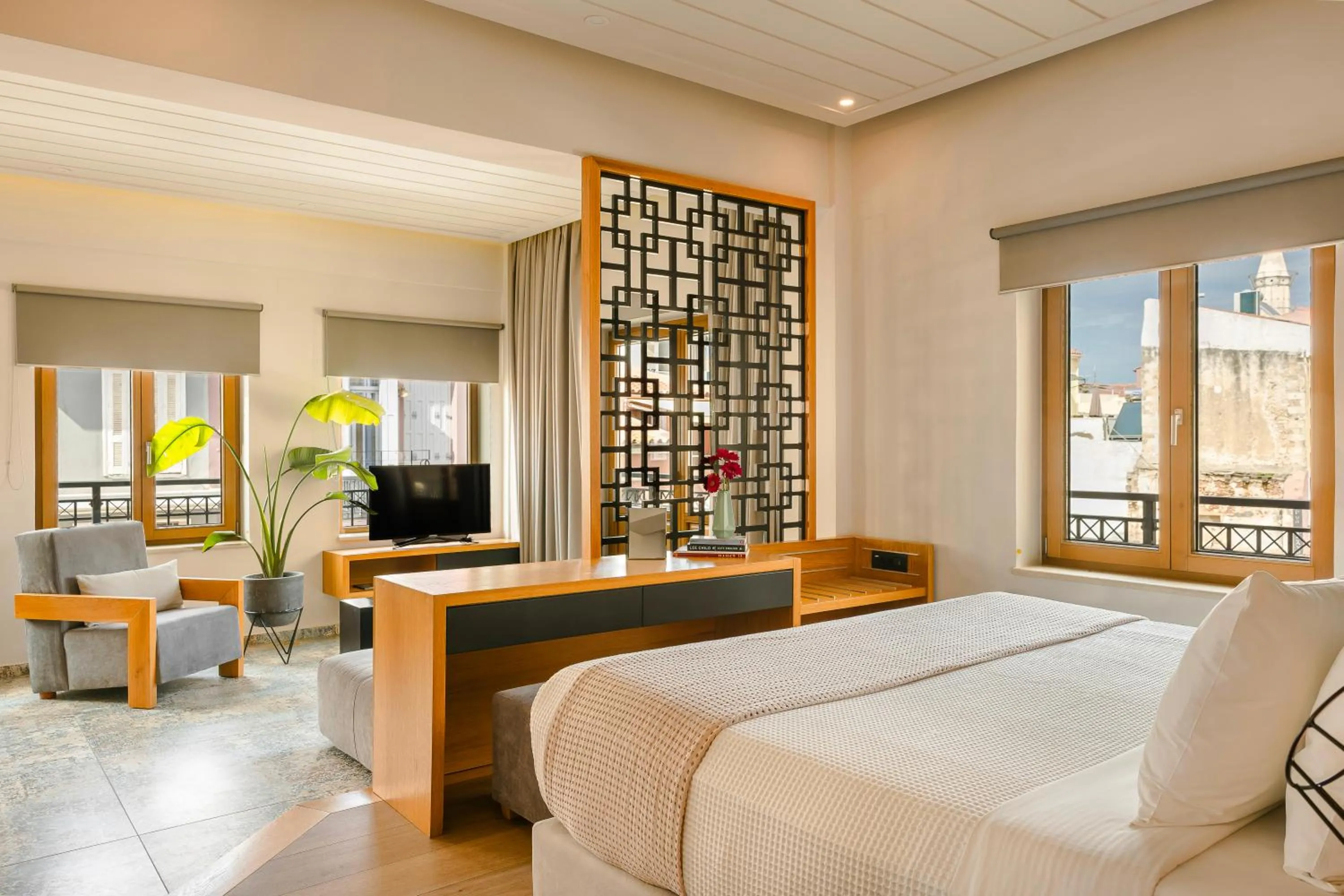 Photo of the whole room, Bed in Querini Luxury Suites