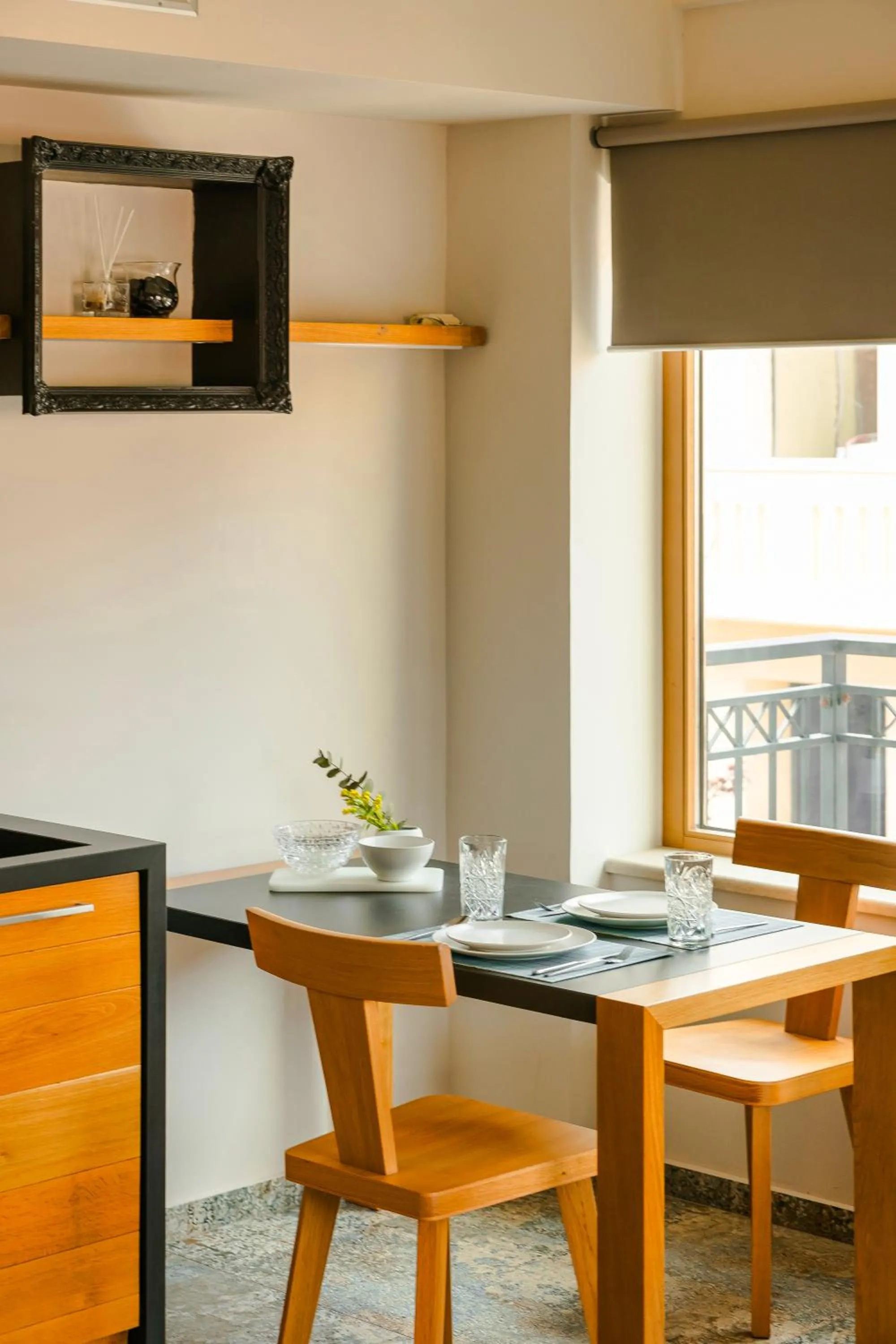 Dining area in Querini Luxury Suites