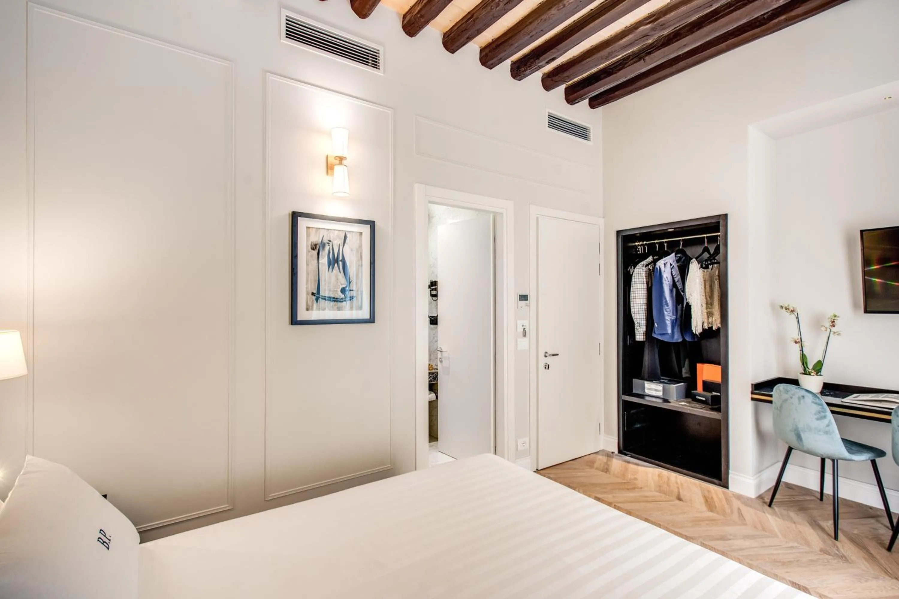 Bedroom, Bed in Babuino Palace&Suites