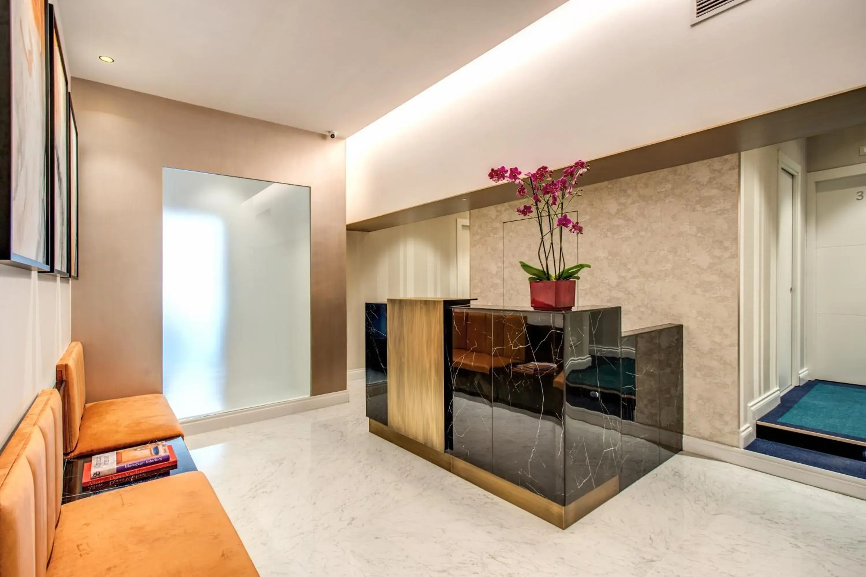 Lobby or reception in Babuino Palace&Suites Lobby or reception in Babuino Palace&Suites