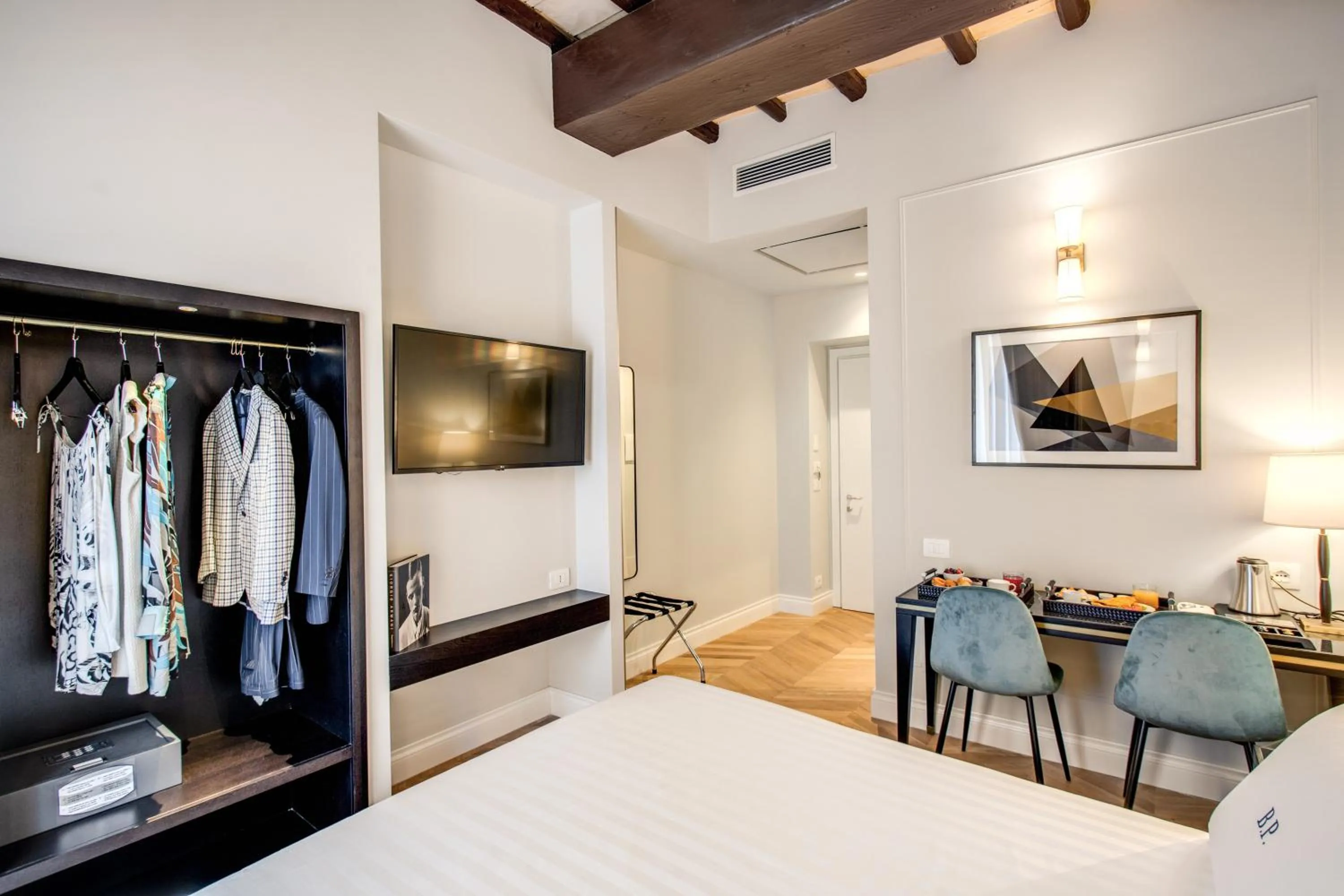 Bedroom, Bed in Babuino Palace&Suites