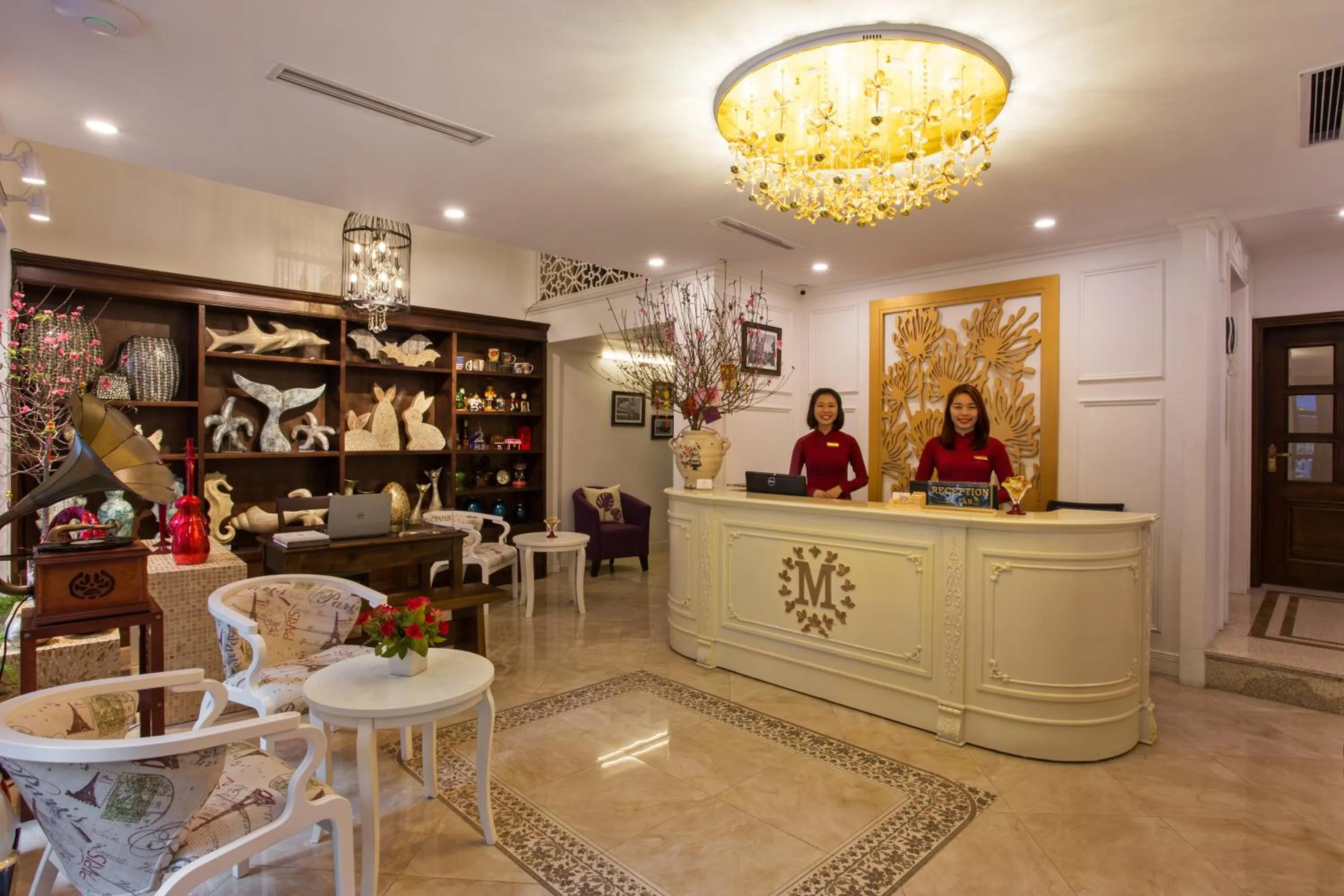 Lobby or reception in Maro Hotel